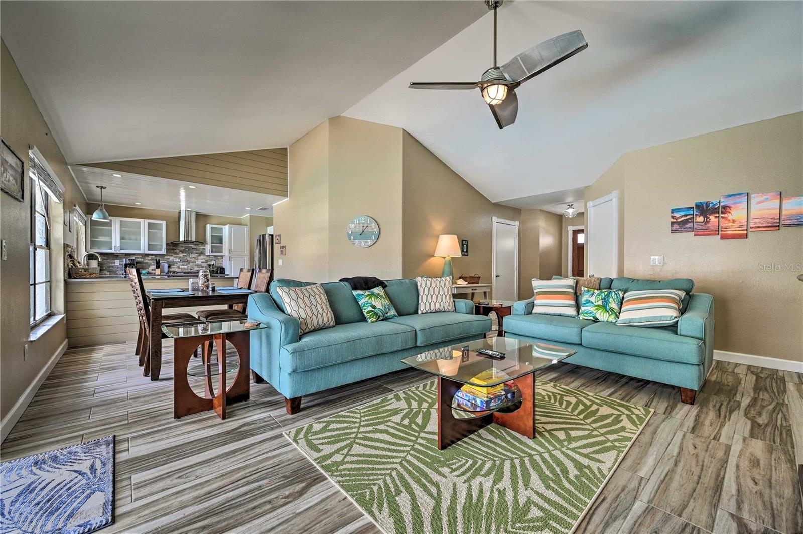 5120 NASHVILLE DR, TAMPA, FL, 33624