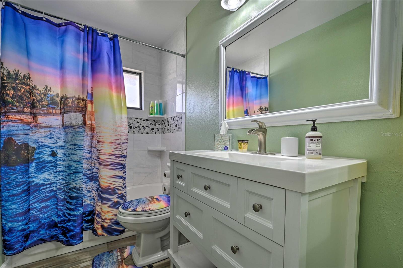 5120 NASHVILLE DR, TAMPA, FL, 33624