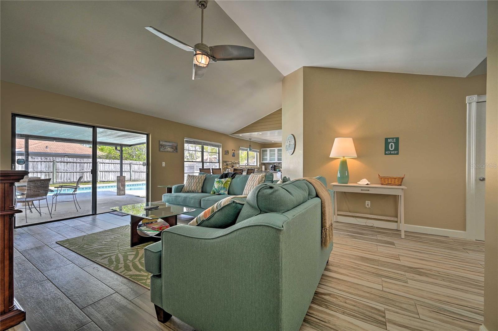 5120 NASHVILLE DR, TAMPA, FL, 33624