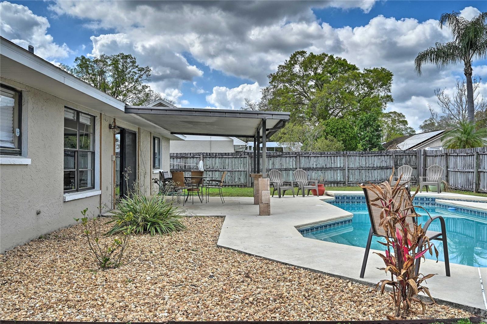 5120 NASHVILLE DR, TAMPA, FL, 33624