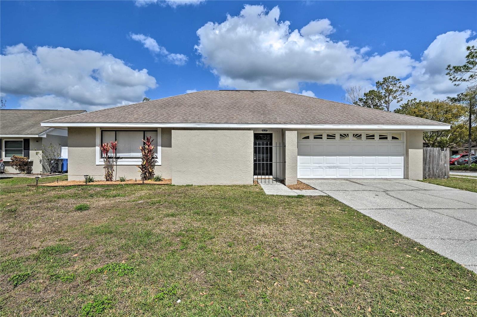 5120 NASHVILLE DR, TAMPA, FL, 33624