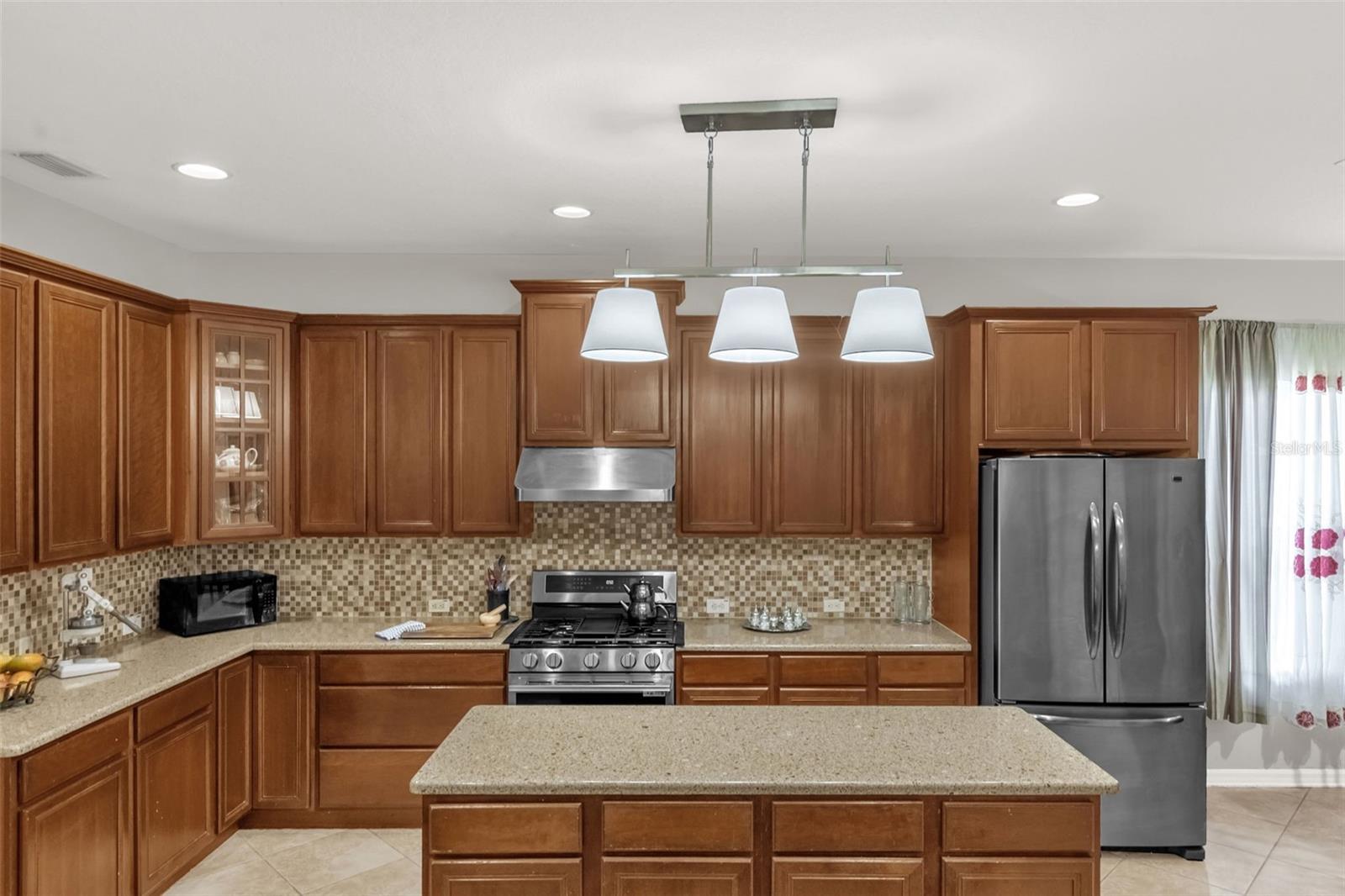 16117 COLCHESTER PALMS DR, TAMPA, FL, 33647