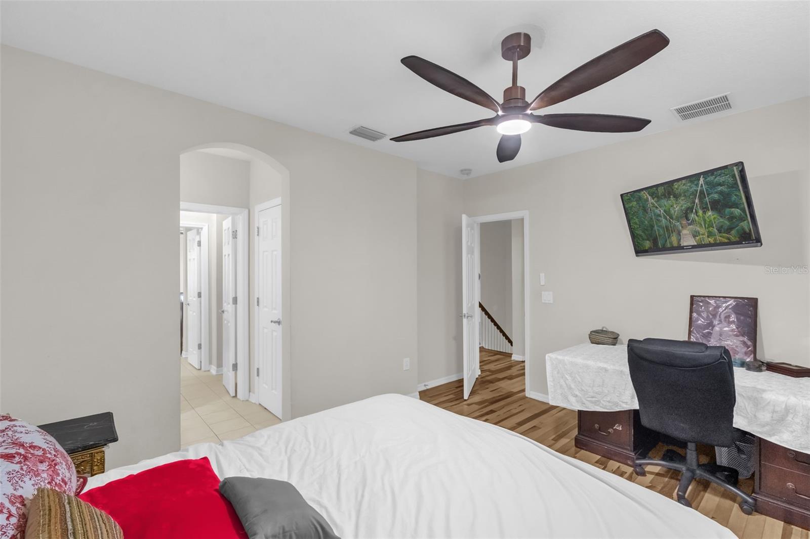16117 COLCHESTER PALMS DR, TAMPA, FL, 33647