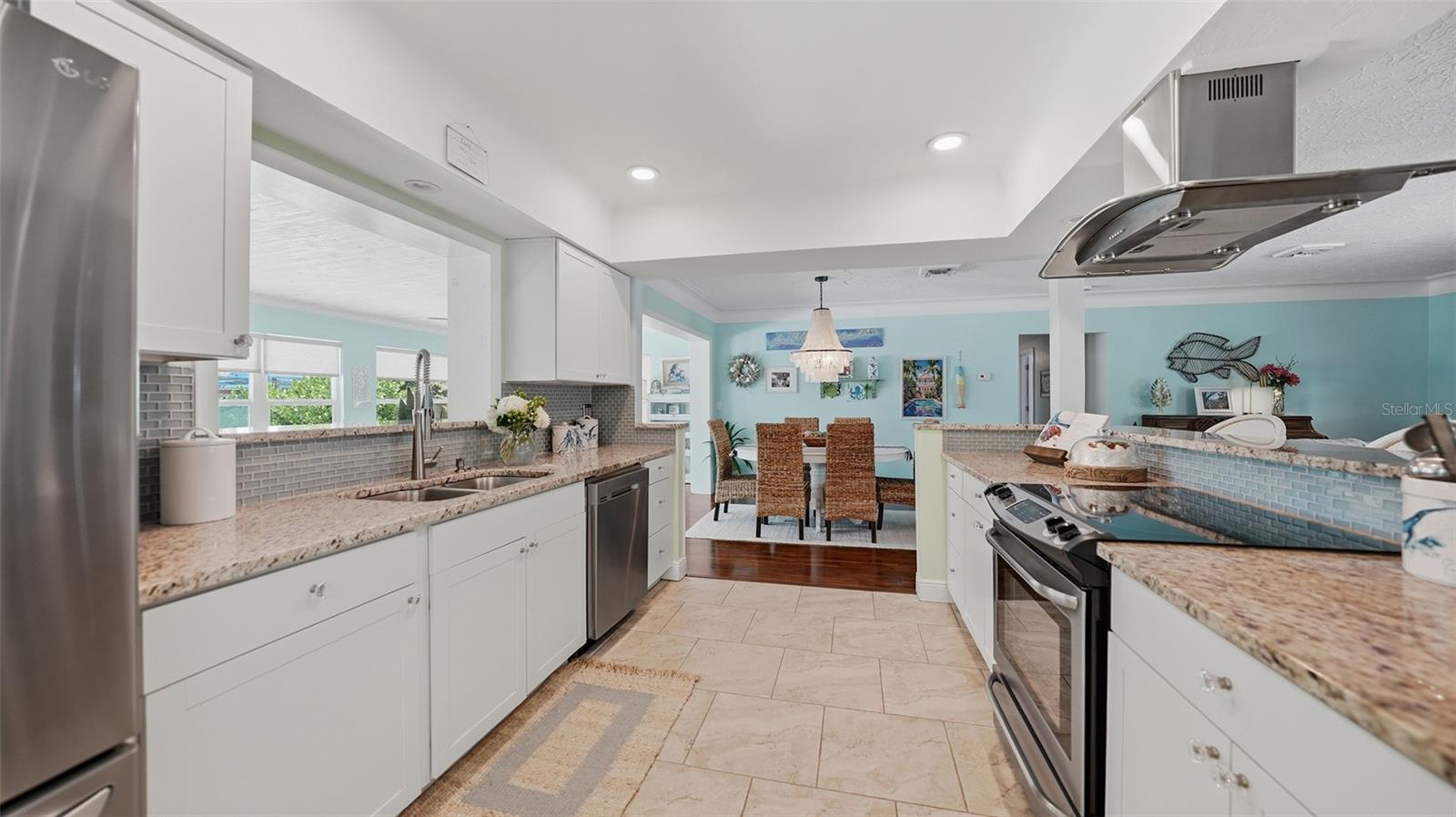 2561 SUNNYSIDE ST, SARASOTA, FL, 34239