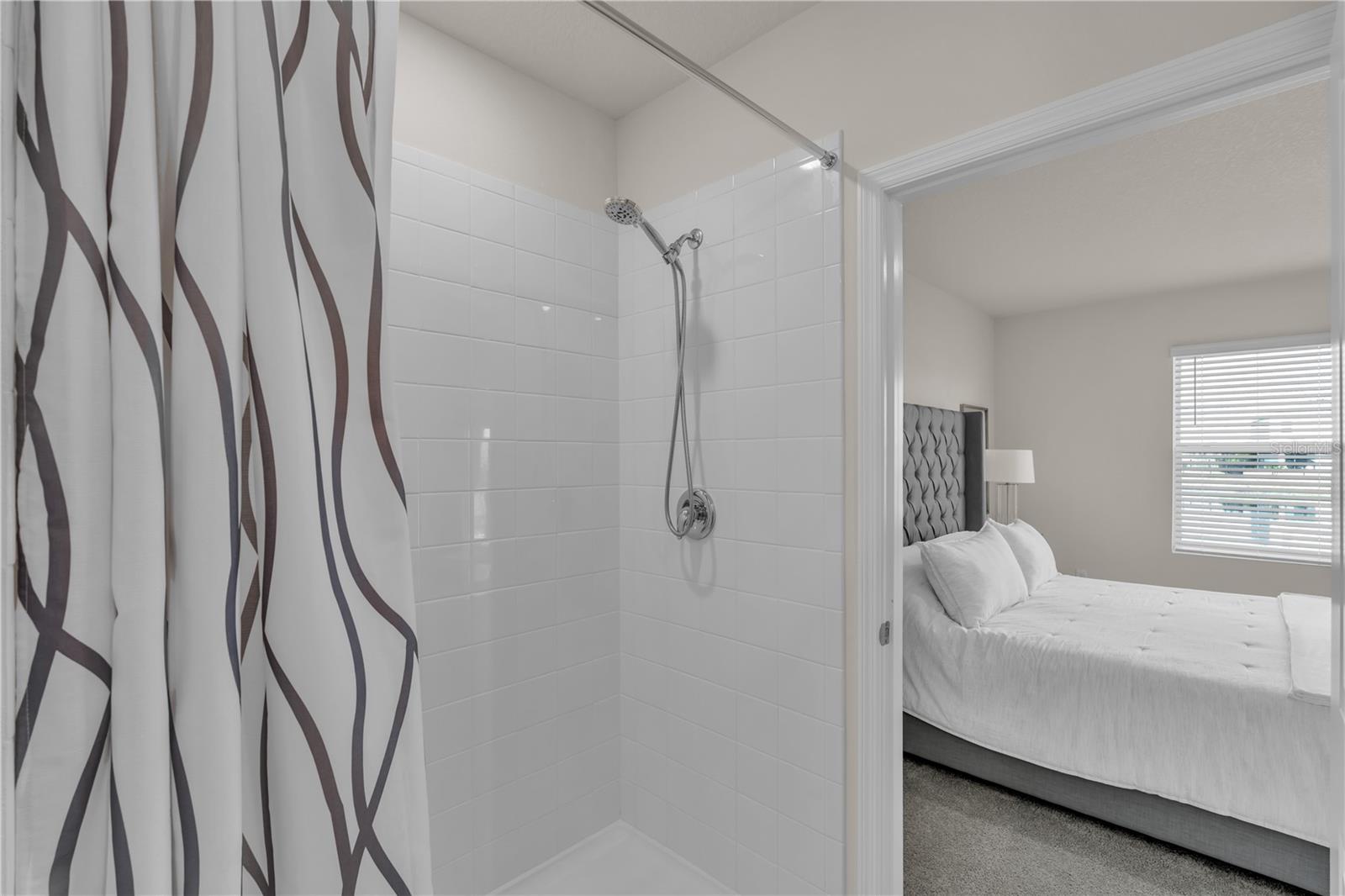 16905 YARD SPRING DR, BRADENTON, FL, 34211