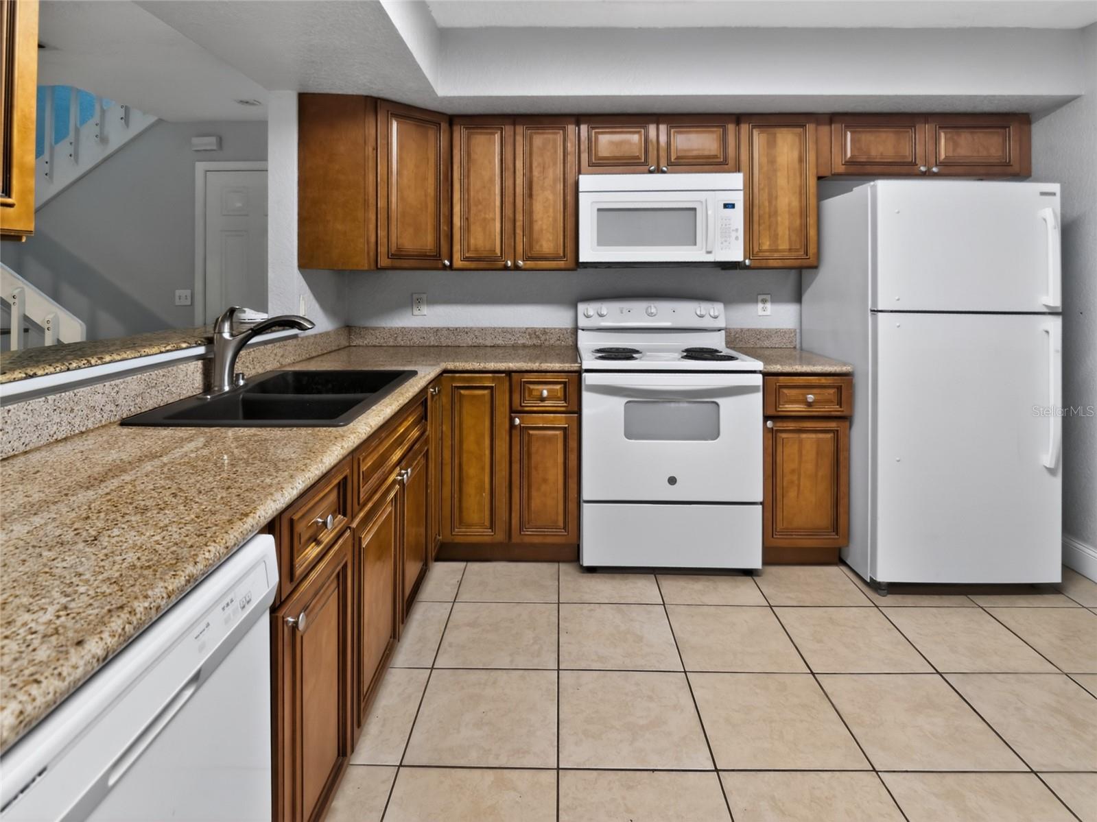 4586 PHEASANT RUN DR #B, ORLANDO, FL, 32808