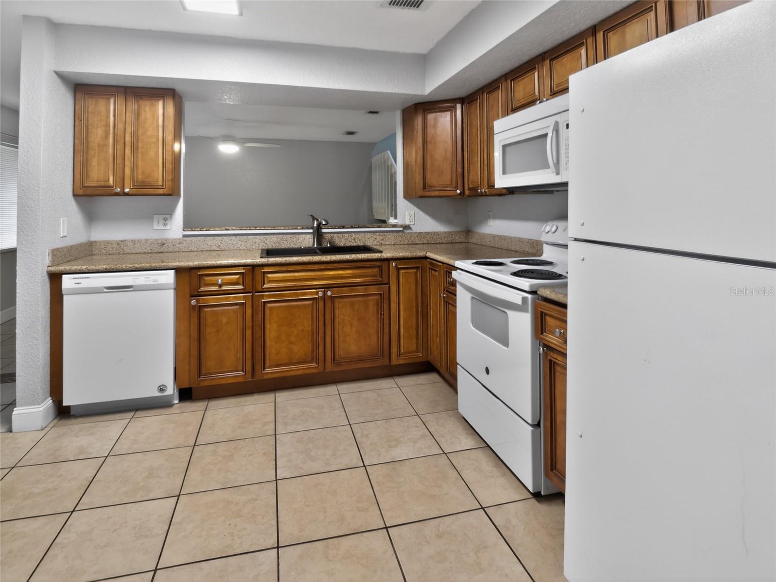 4586 PHEASANT RUN DR #B, ORLANDO, FL, 32808