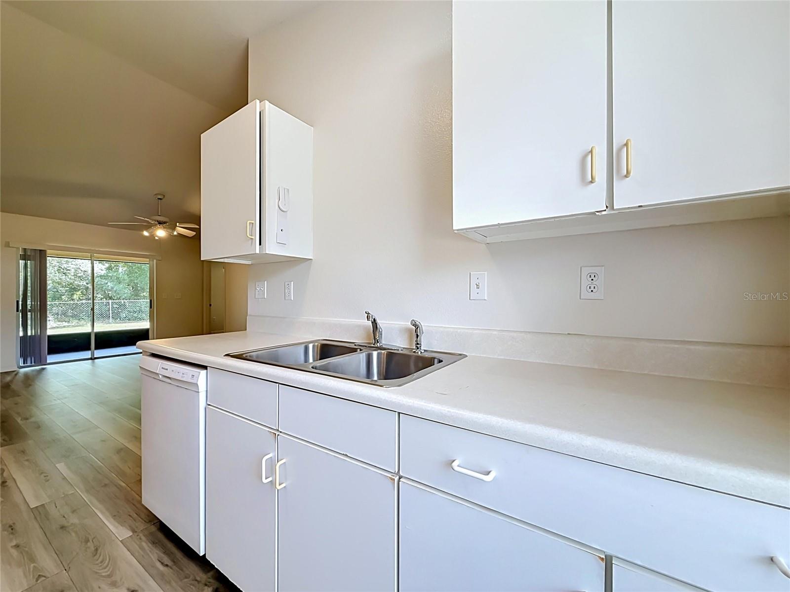 3228 COURTNEY DR, LAKE WALES, FL, 33898