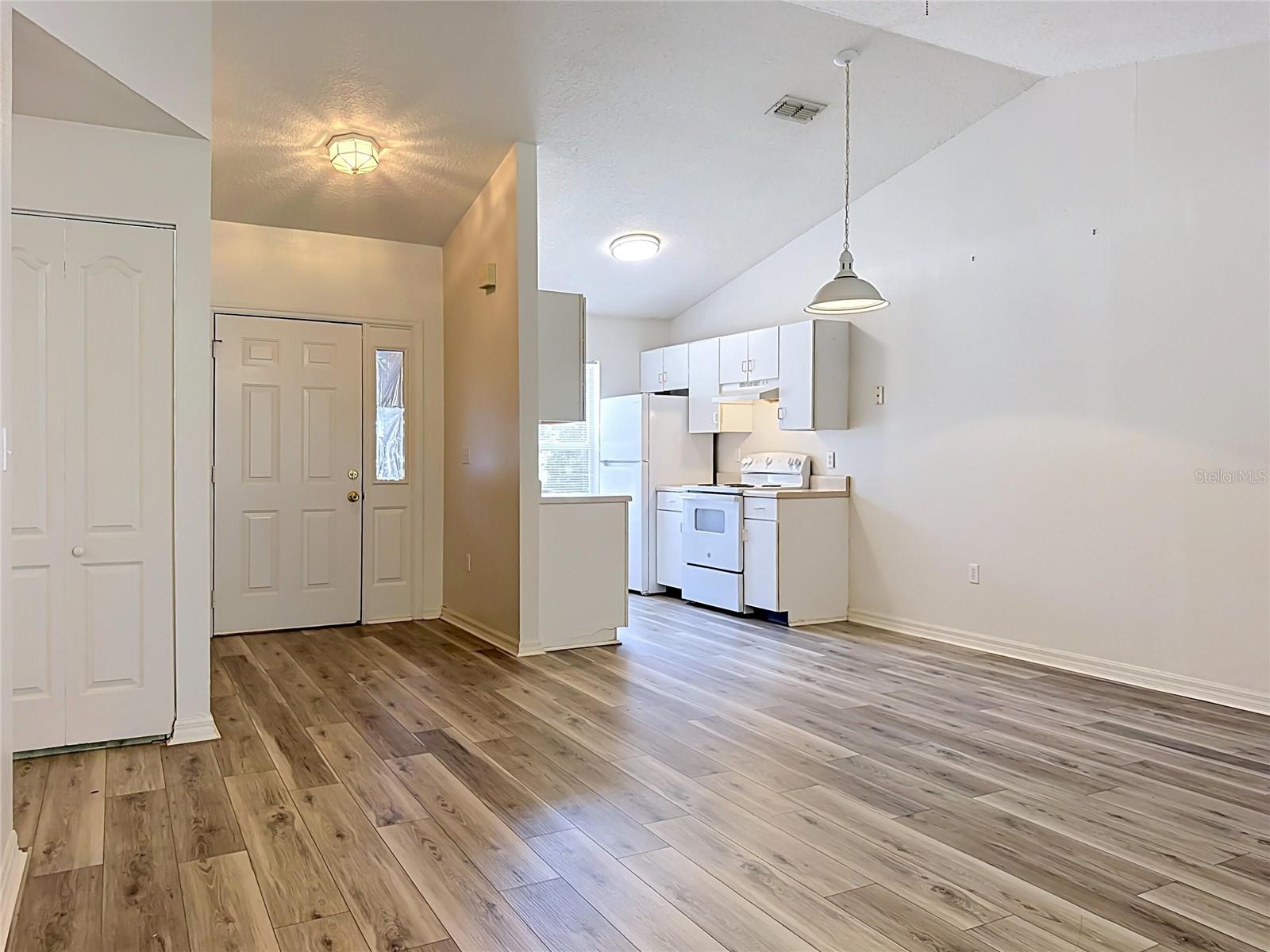 3228 COURTNEY DR, LAKE WALES, FL, 33898