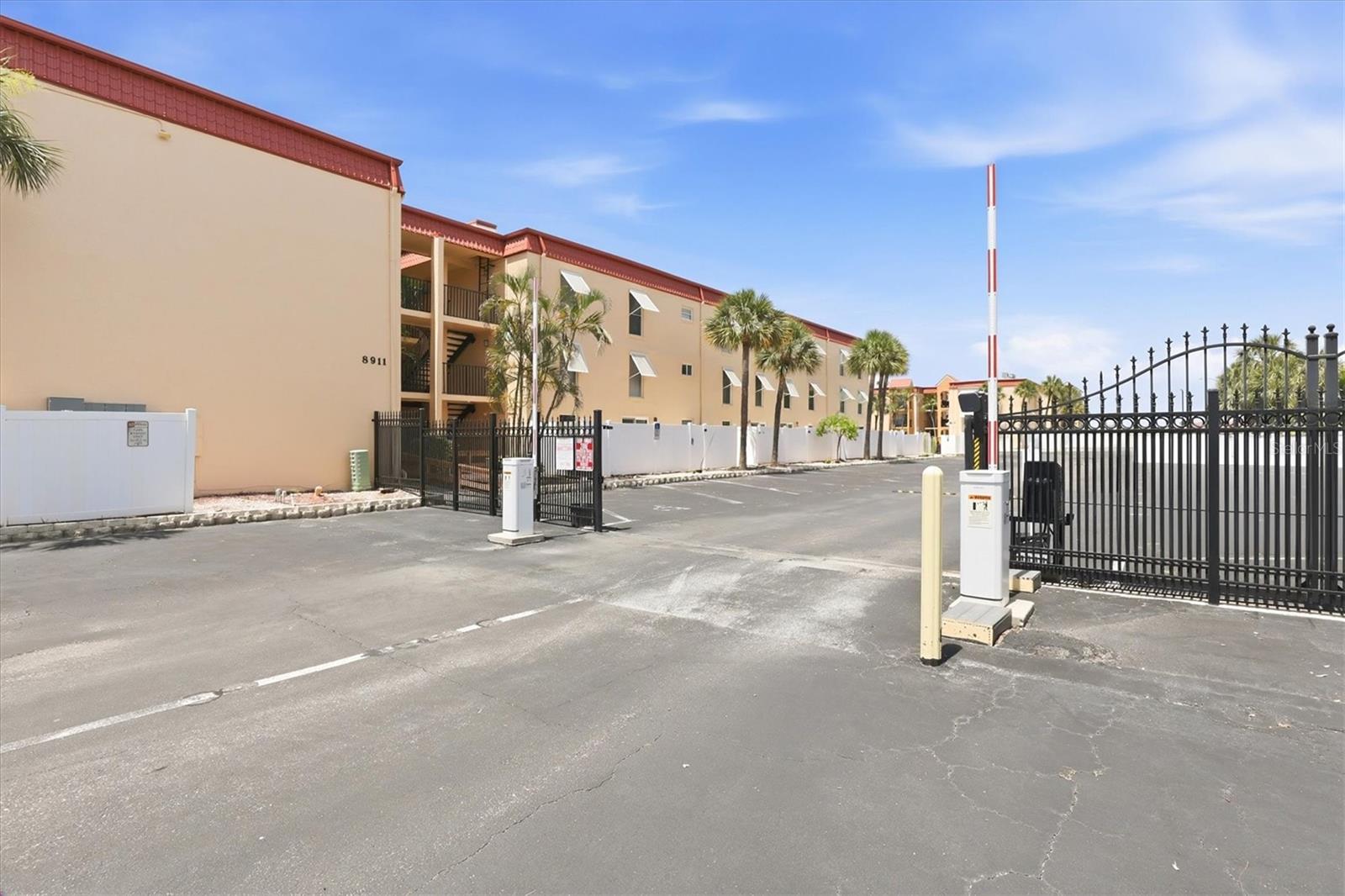 8911 BLIND PASS RD #103, ST PETE BEACH, FL, 33706