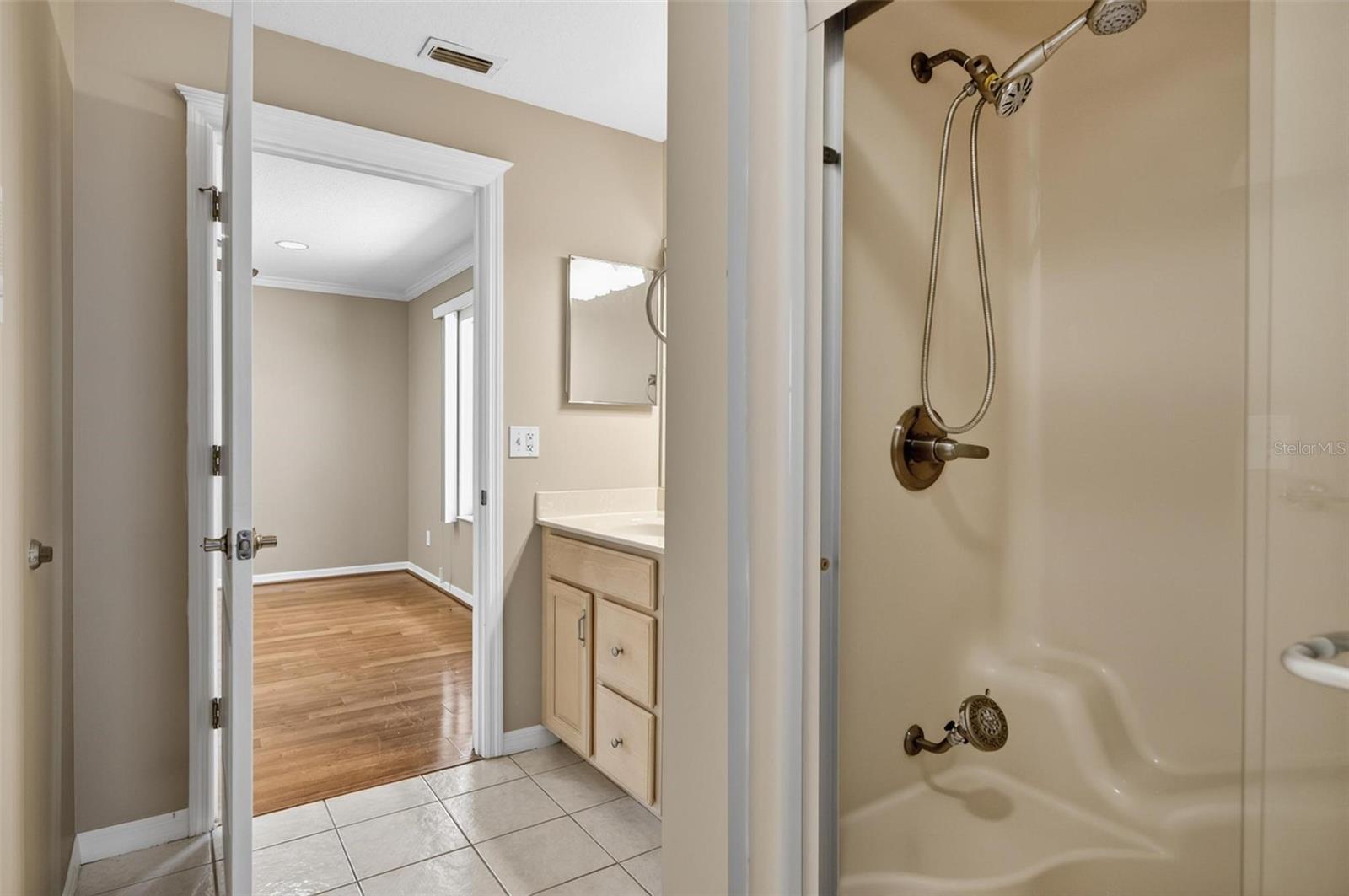 20 WOODFORD LN, PALM COAST, FL, 32164