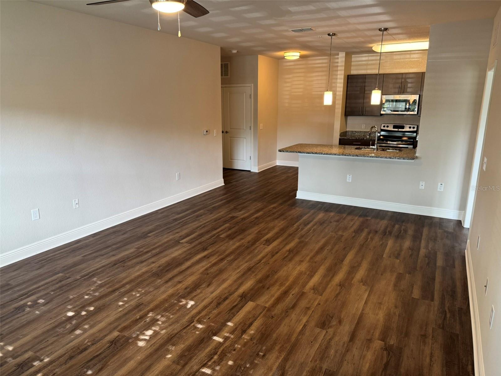 2460 ANN ROU RD #606, TAVARES, FL, 32778