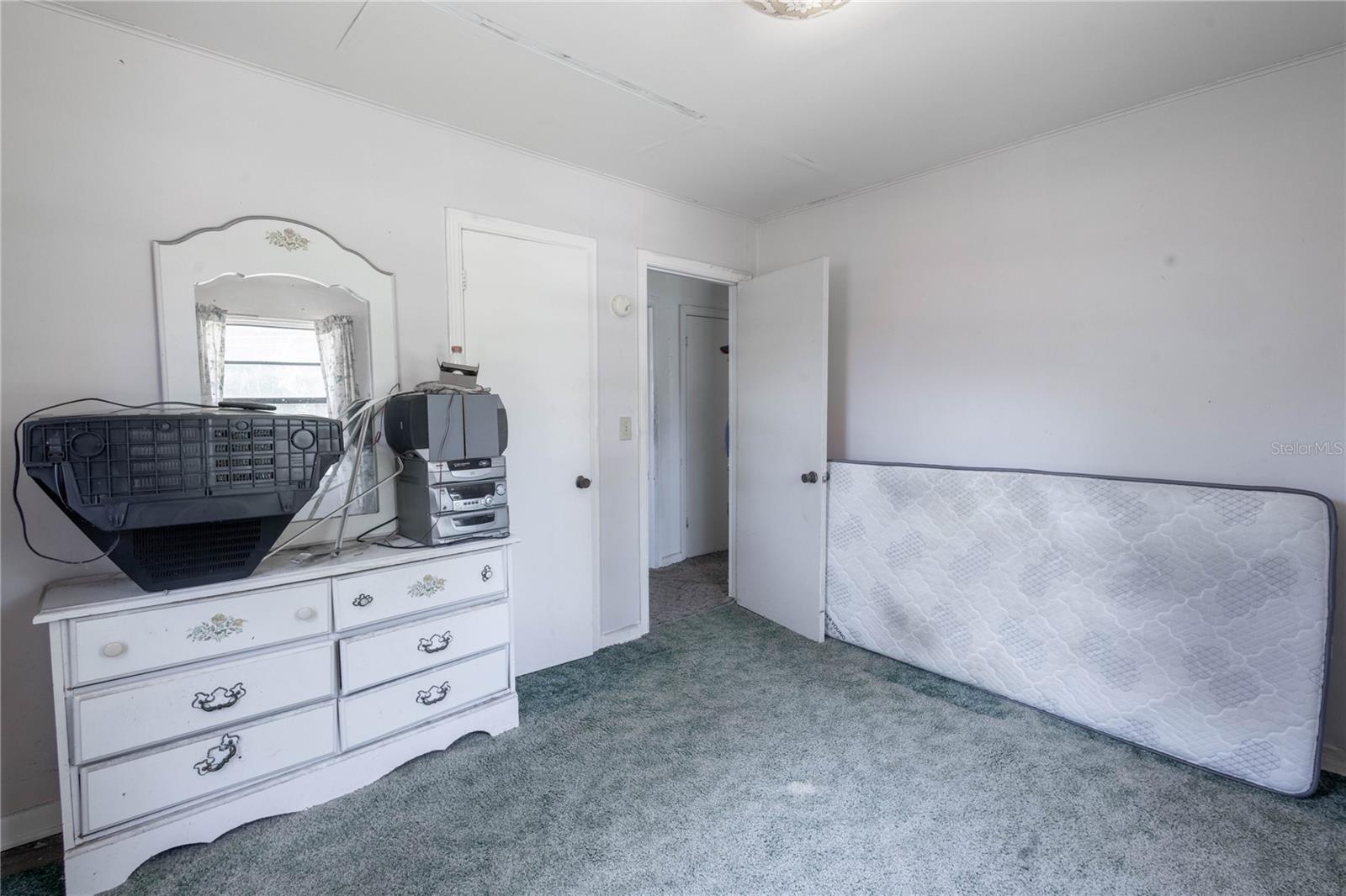 6281 SE HAMES RD, BELLEVIEW, FL, 34420