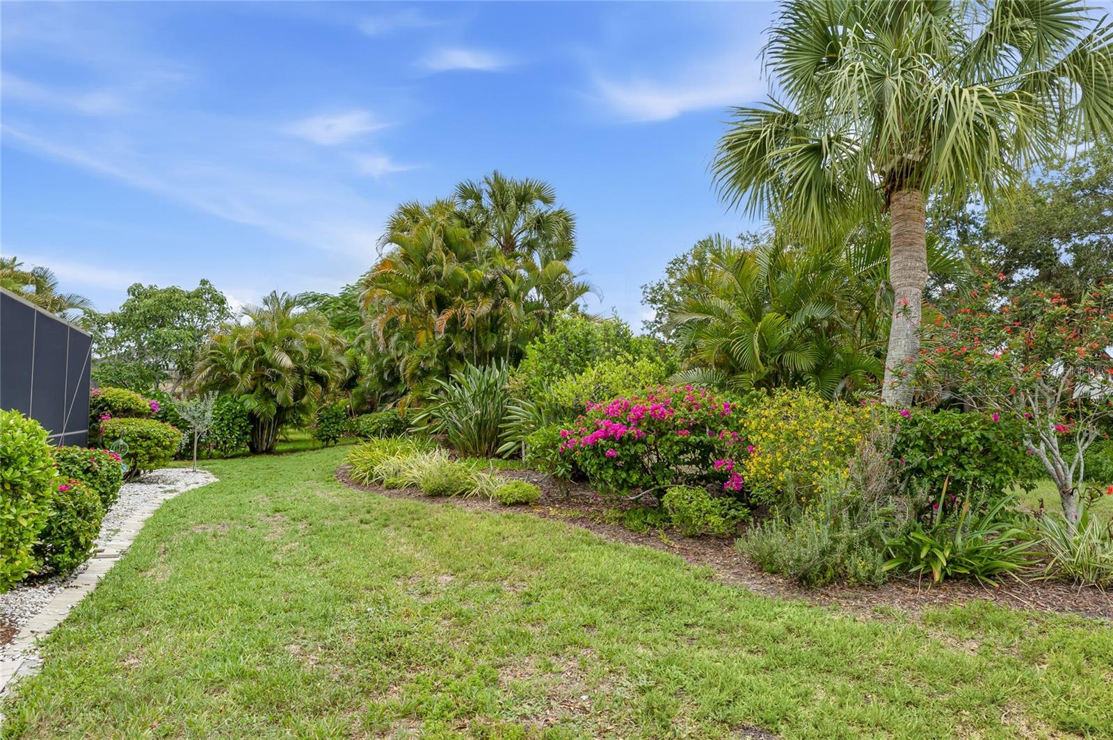 2102 CALUSA LAKES BLVD, NOKOMIS, FL, 34275