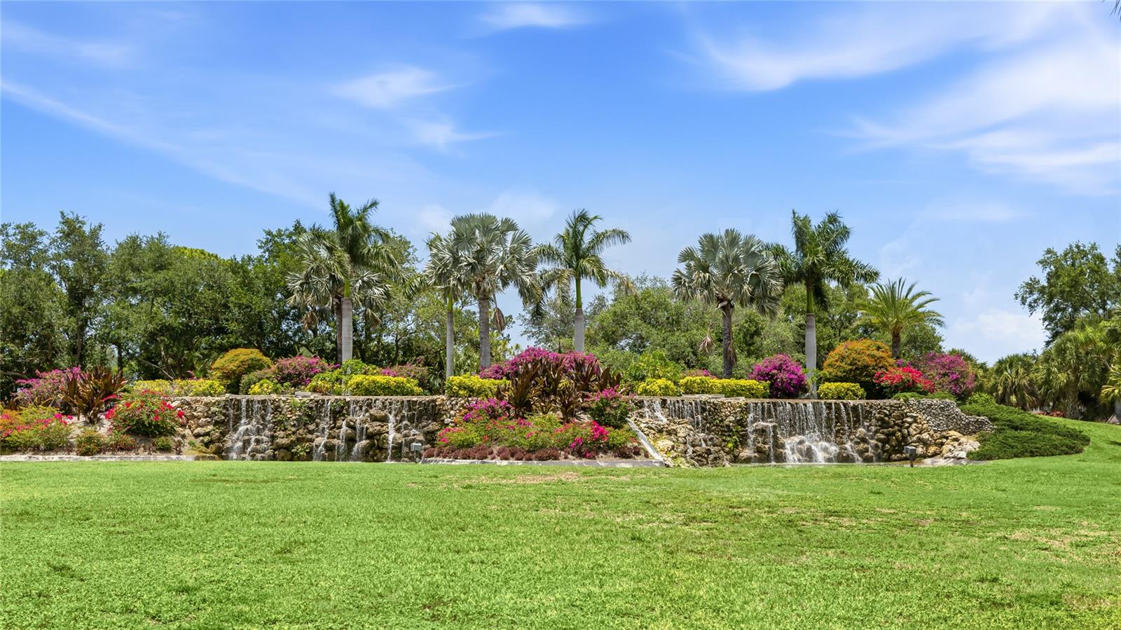 2102 CALUSA LAKES BLVD, NOKOMIS, FL, 34275
