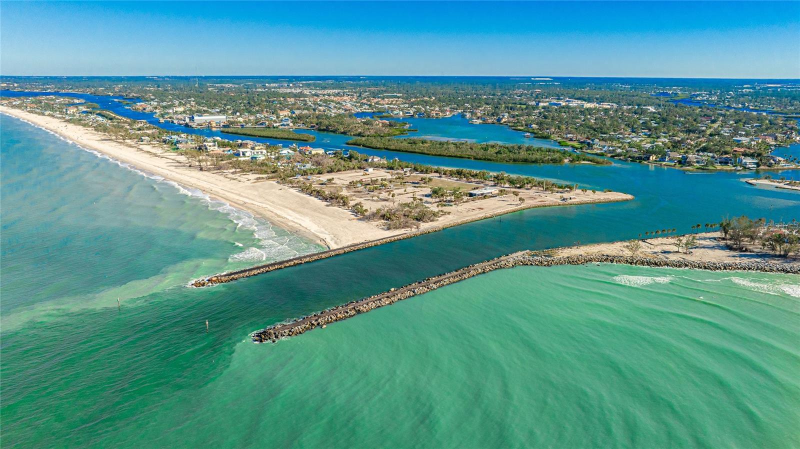 2102 CALUSA LAKES BLVD, NOKOMIS, FL, 34275