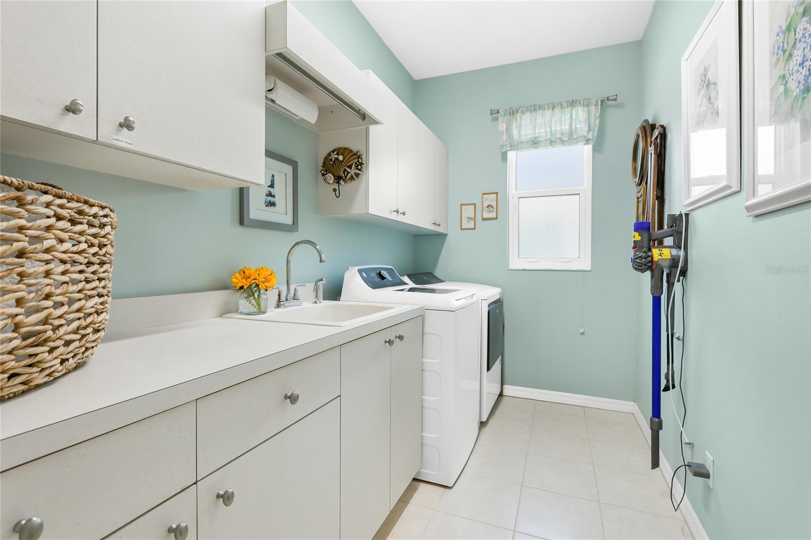 2102 CALUSA LAKES BLVD, NOKOMIS, FL, 34275
