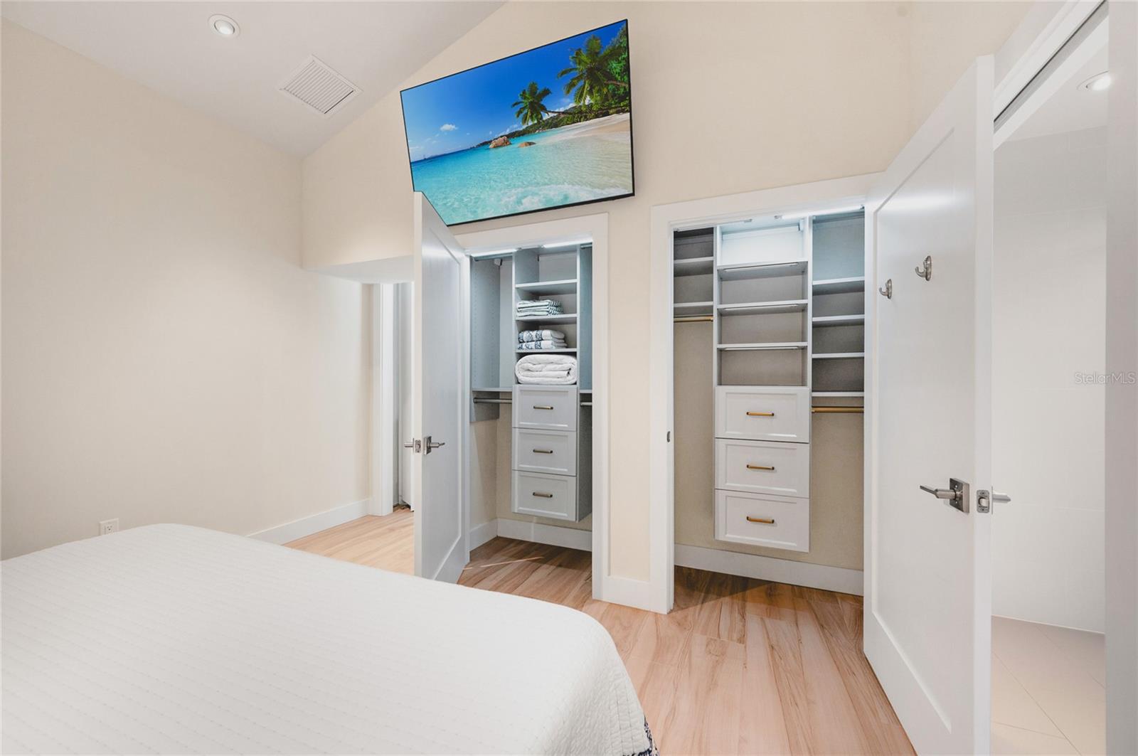 242 GLADIOLUS ST, ANNA MARIA, FL, 34216