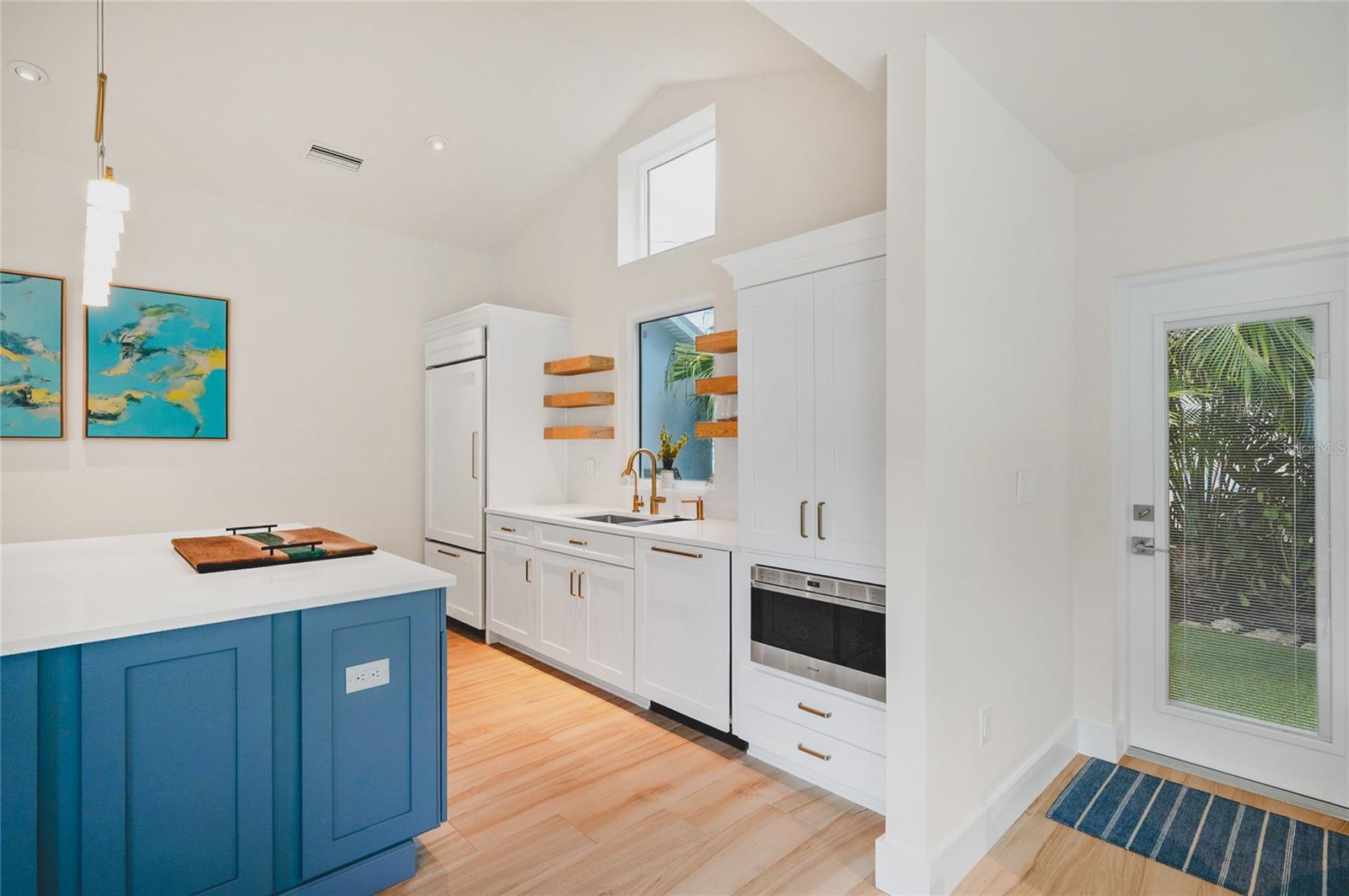 242 GLADIOLUS ST, ANNA MARIA, FL, 34216