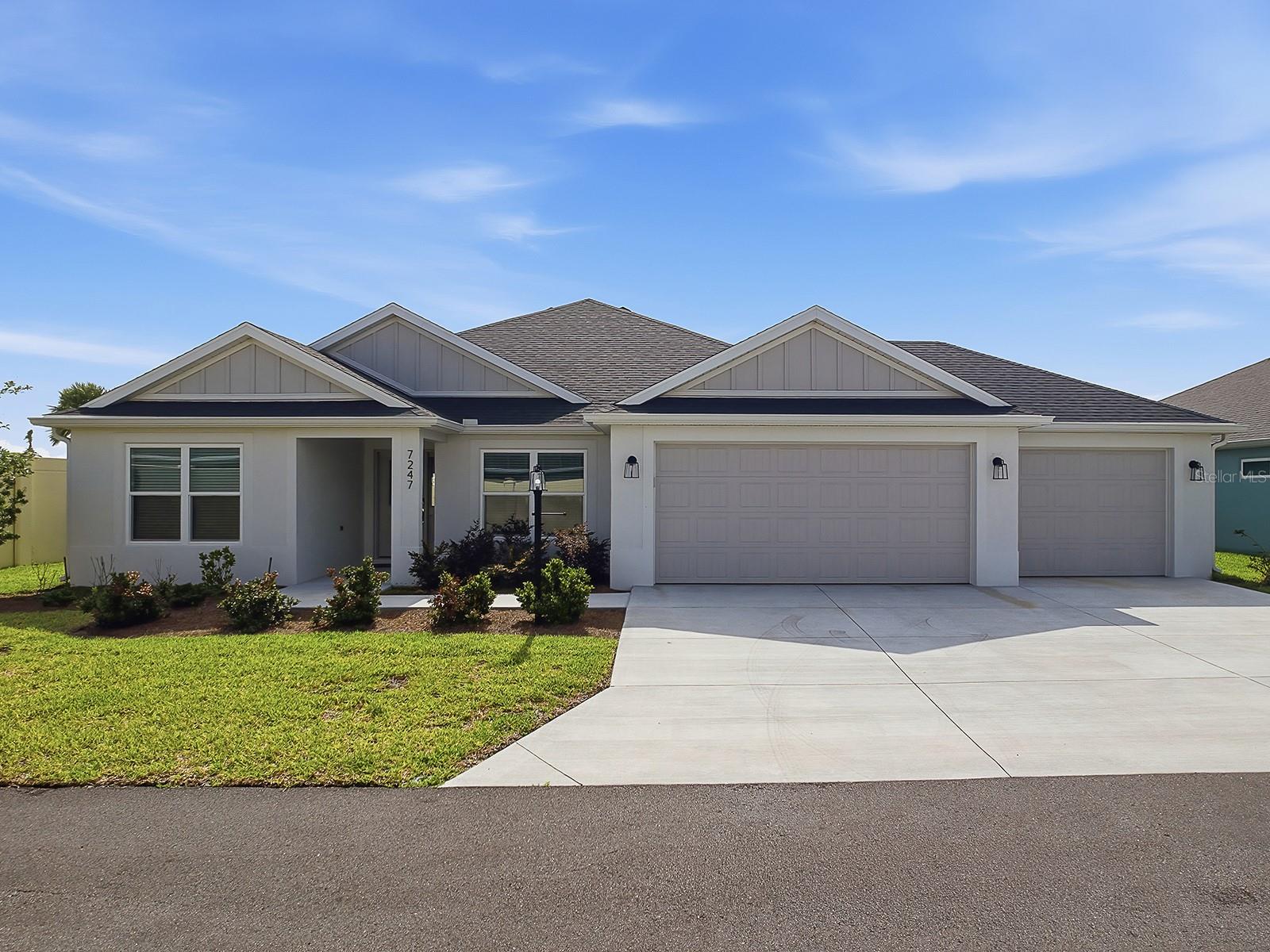 1404 HEARNS LOOP, THE VILLAGES, FL, 34762