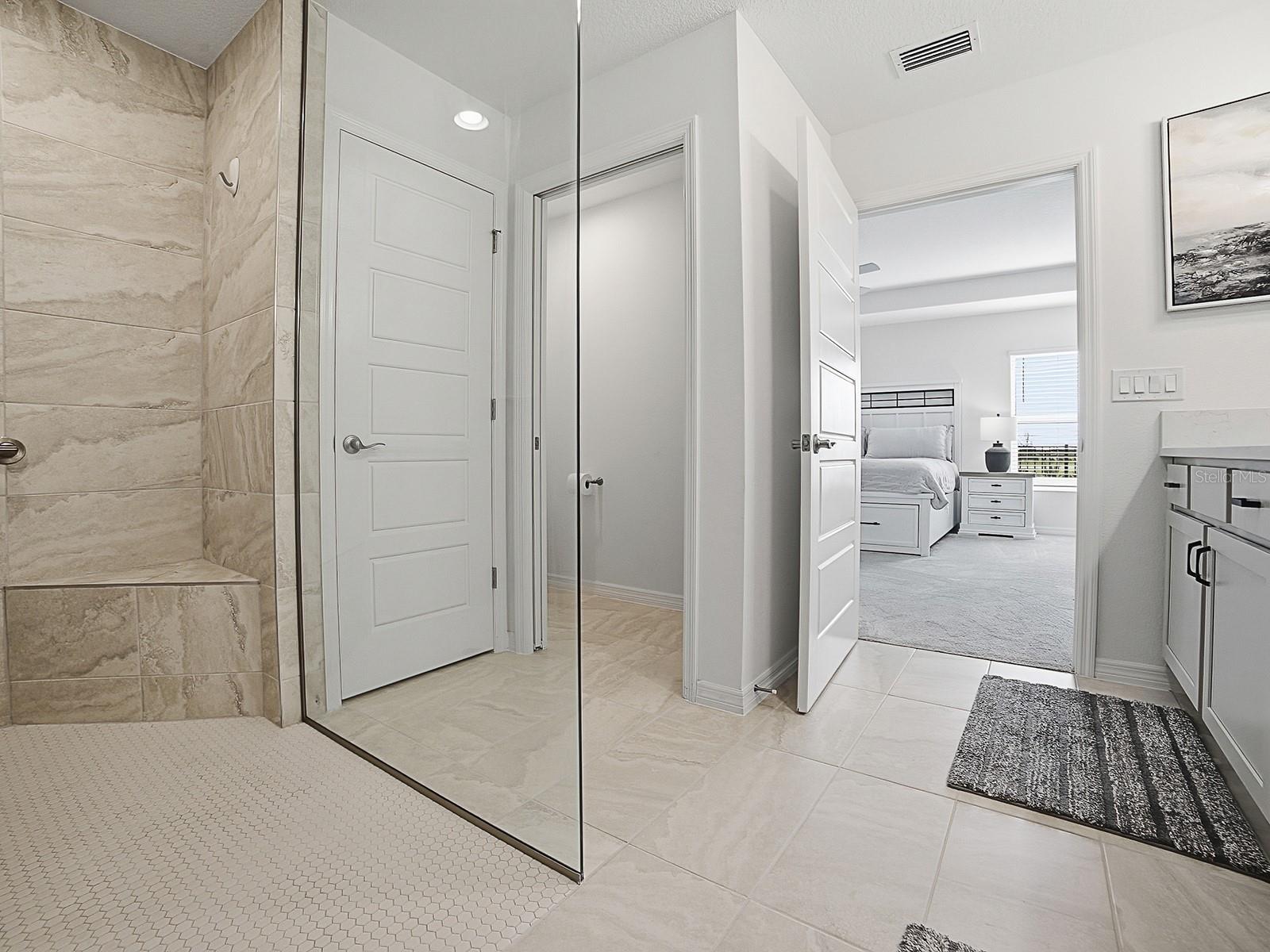 1404 HEARNS LOOP, THE VILLAGES, FL, 34762