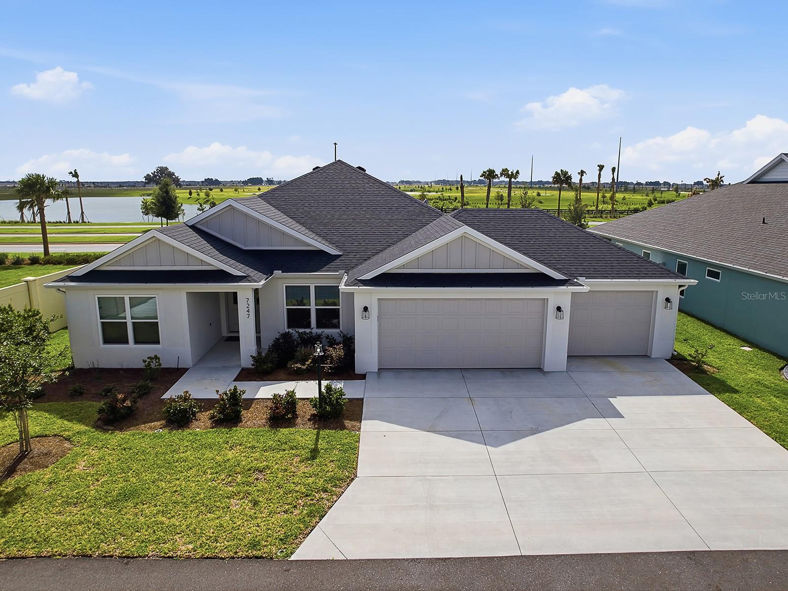 1404 HEARNS LOOP, THE VILLAGES, FL, 34762