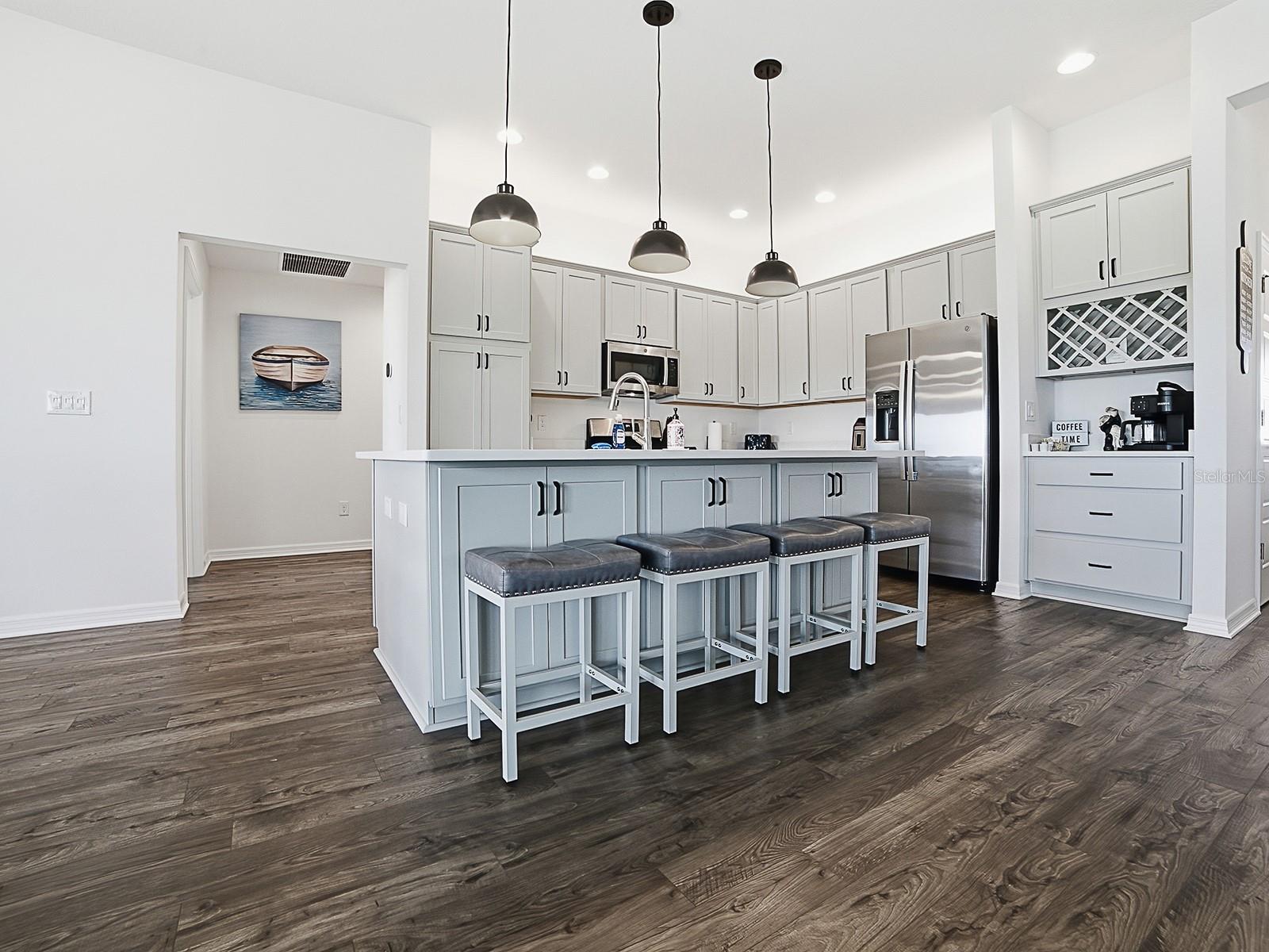 1404 HEARNS LOOP, THE VILLAGES, FL, 34762
