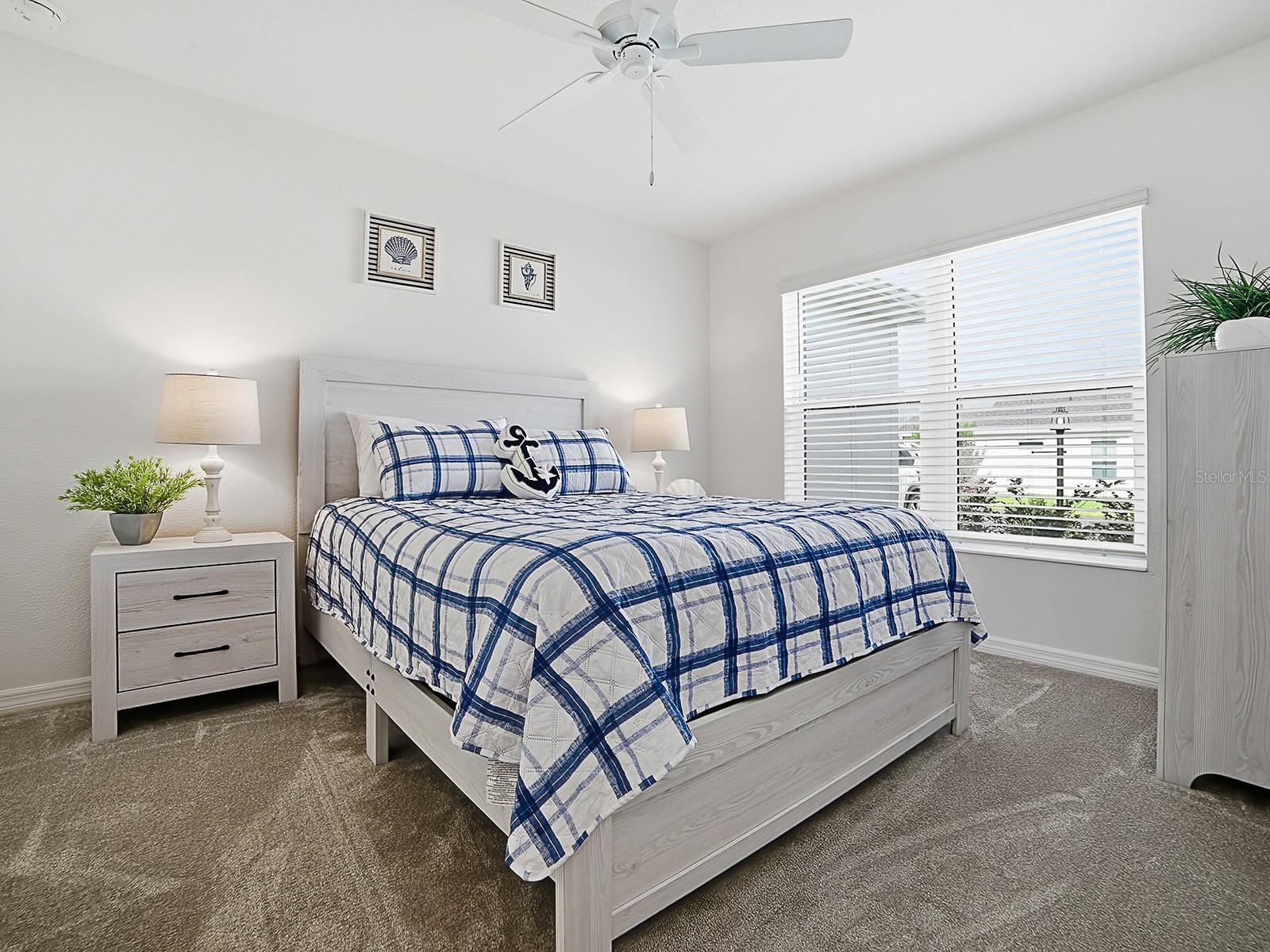 1404 HEARNS LOOP, THE VILLAGES, FL, 34762
