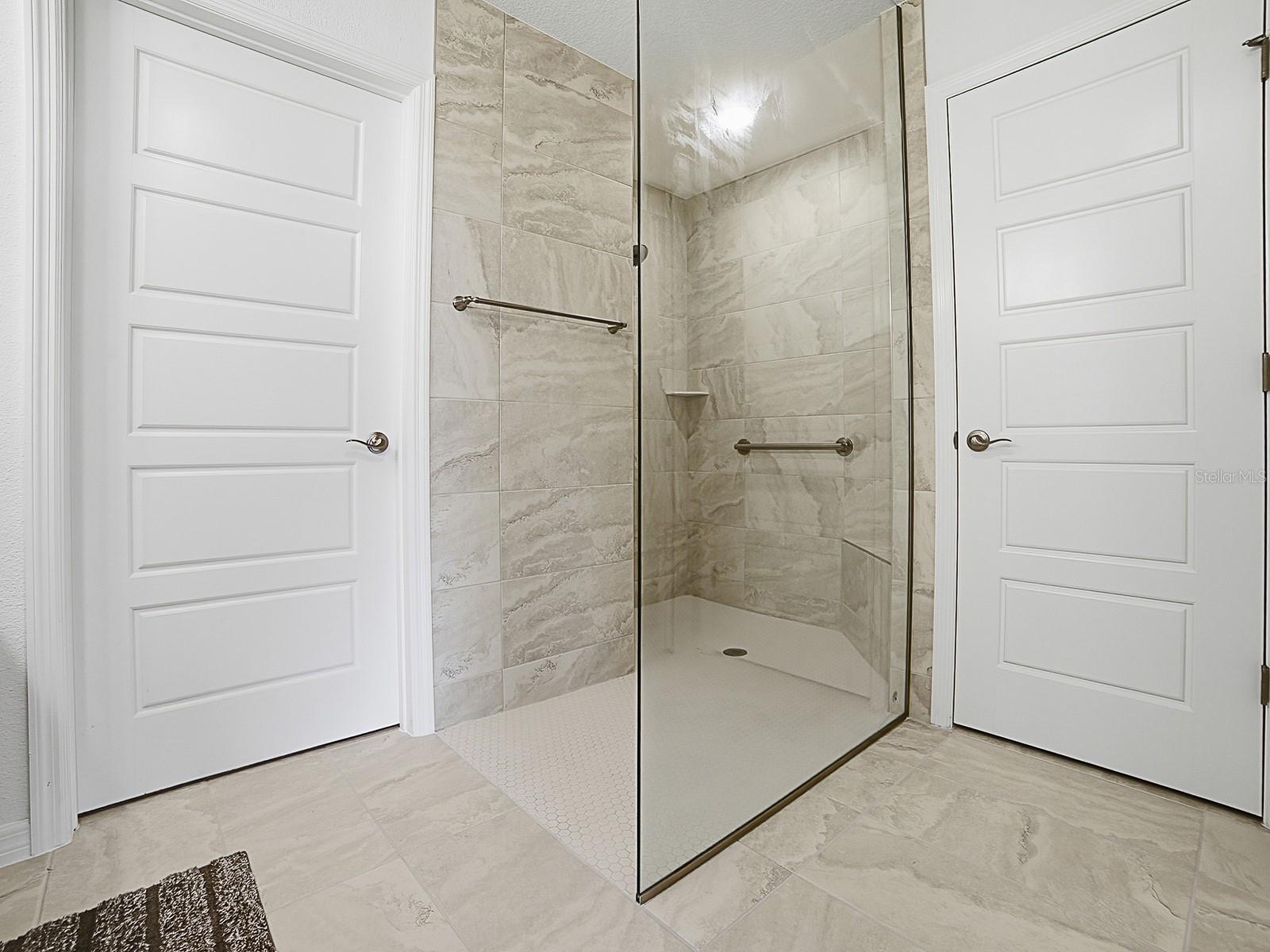 1404 HEARNS LOOP, THE VILLAGES, FL, 34762