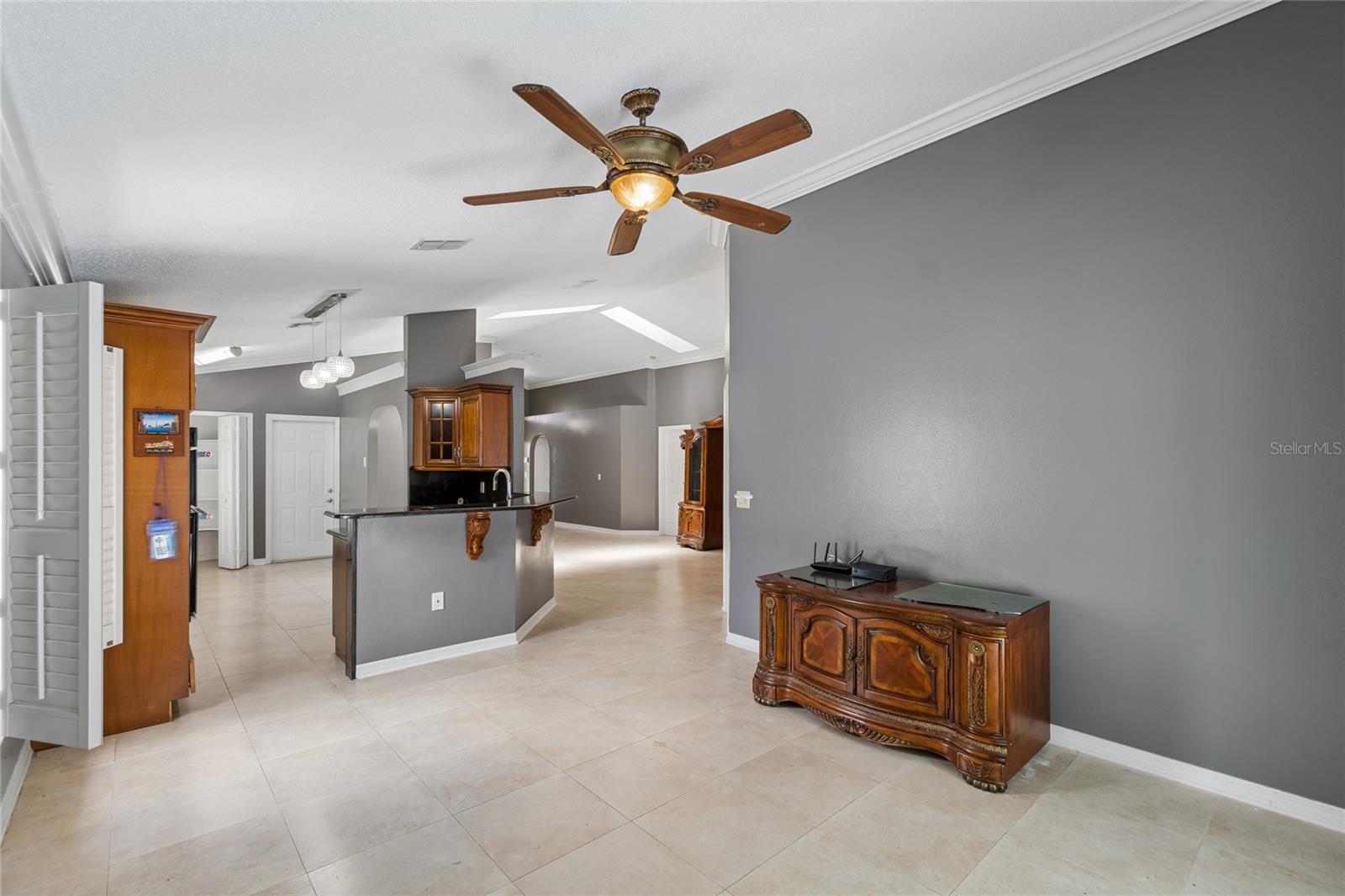 1008 OLD BARN RD, ORLANDO, FL, 32825