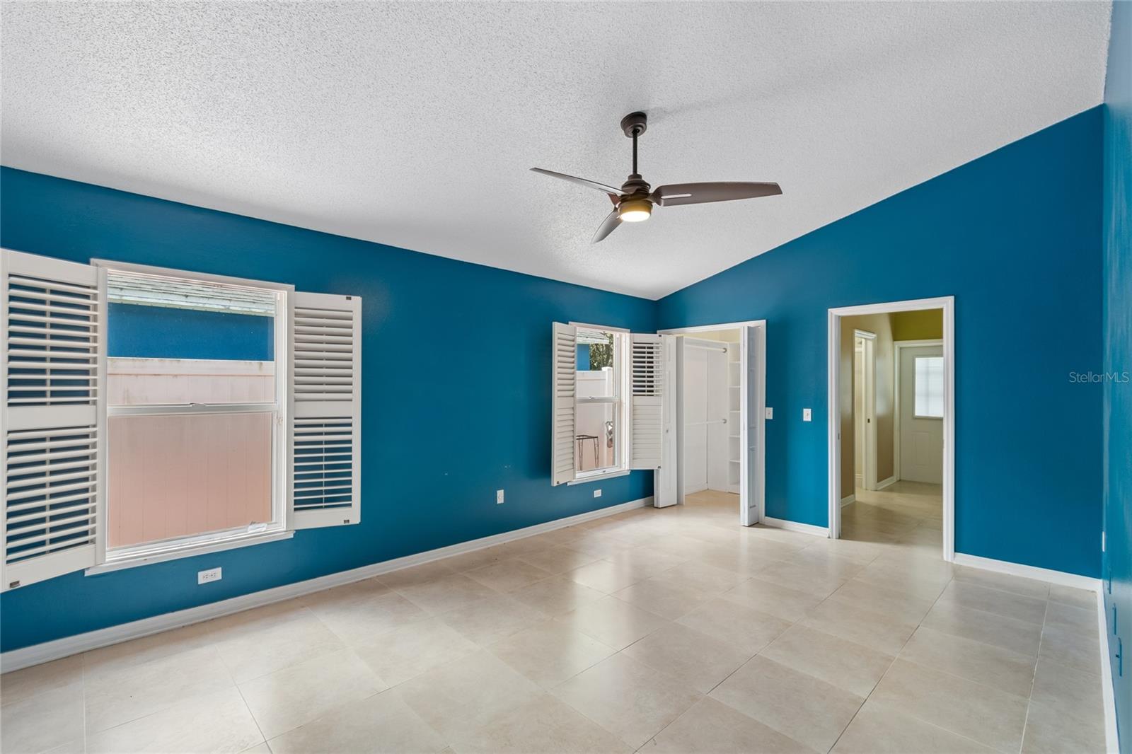 1008 OLD BARN RD, ORLANDO, FL, 32825