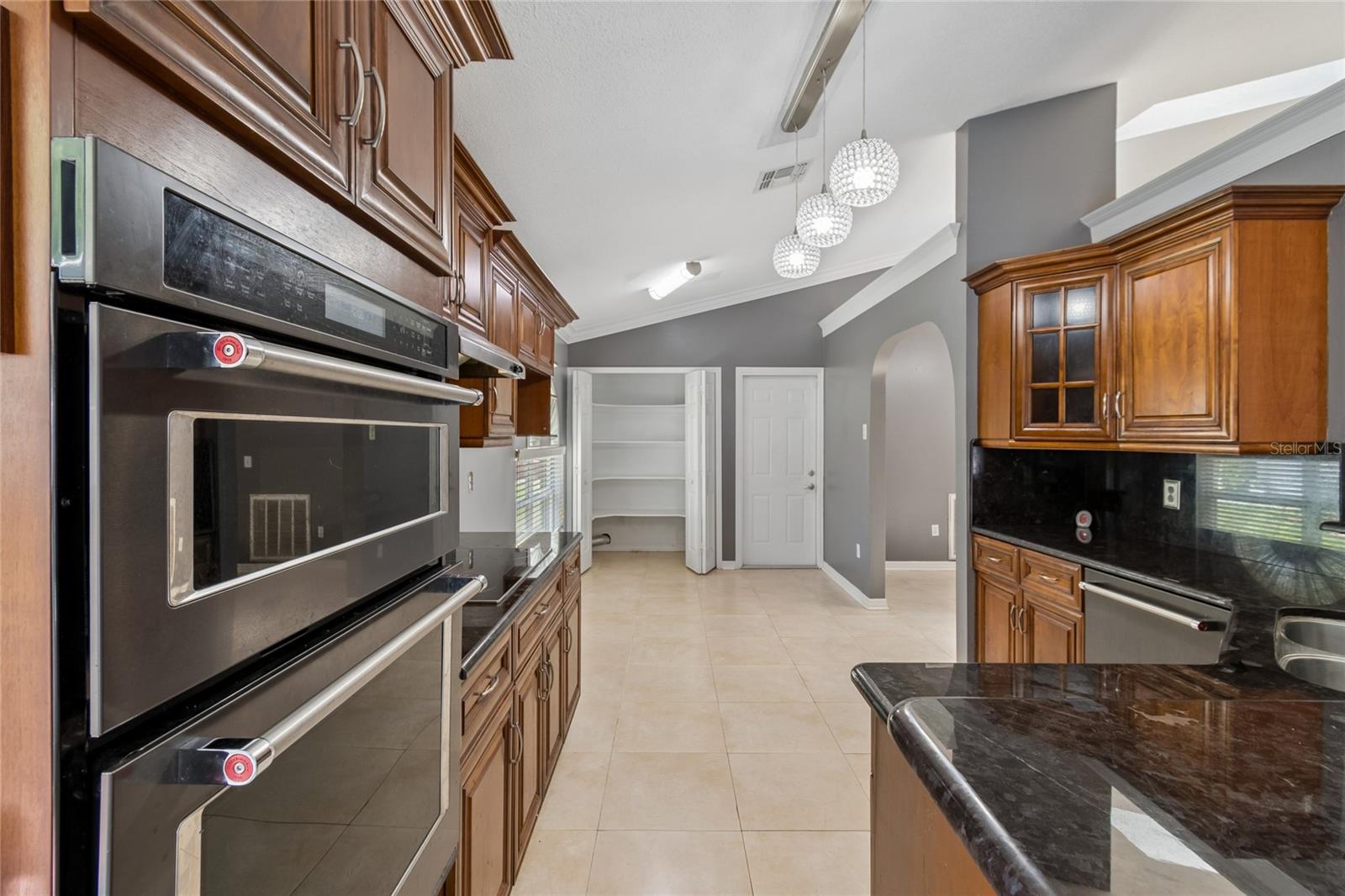 1008 OLD BARN RD, ORLANDO, FL, 32825