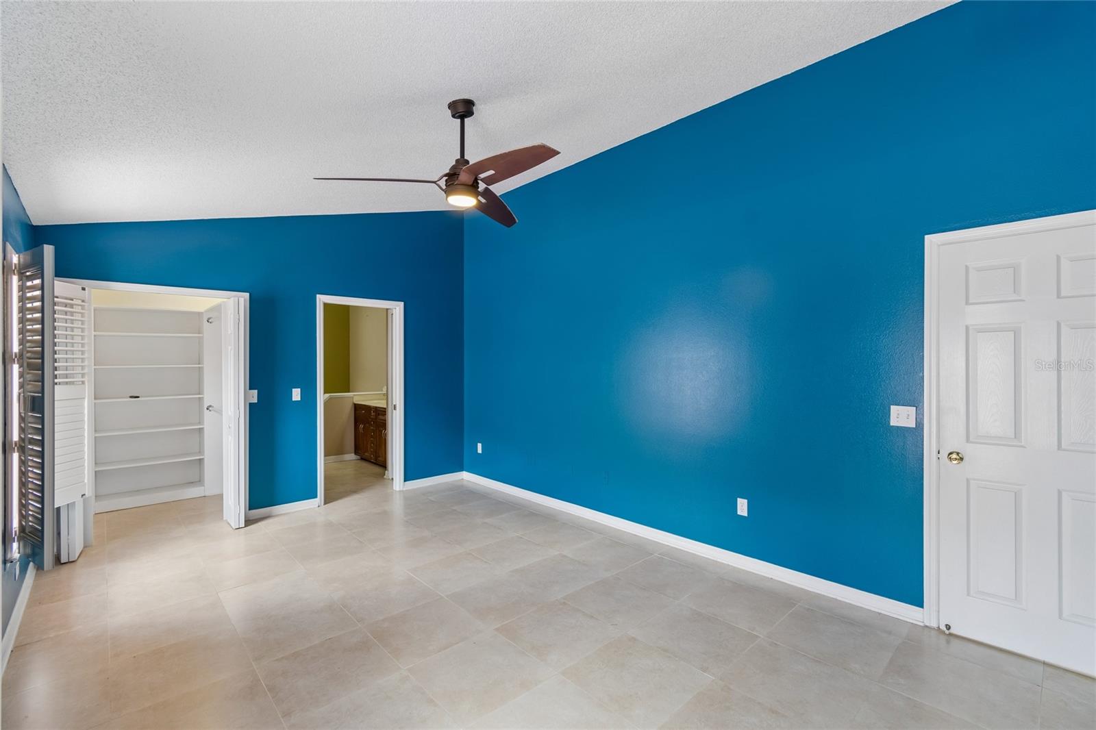1008 OLD BARN RD, ORLANDO, FL, 32825