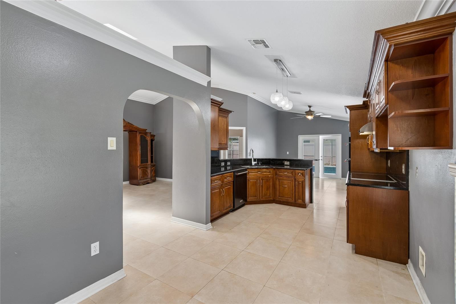1008 OLD BARN RD, ORLANDO, FL, 32825