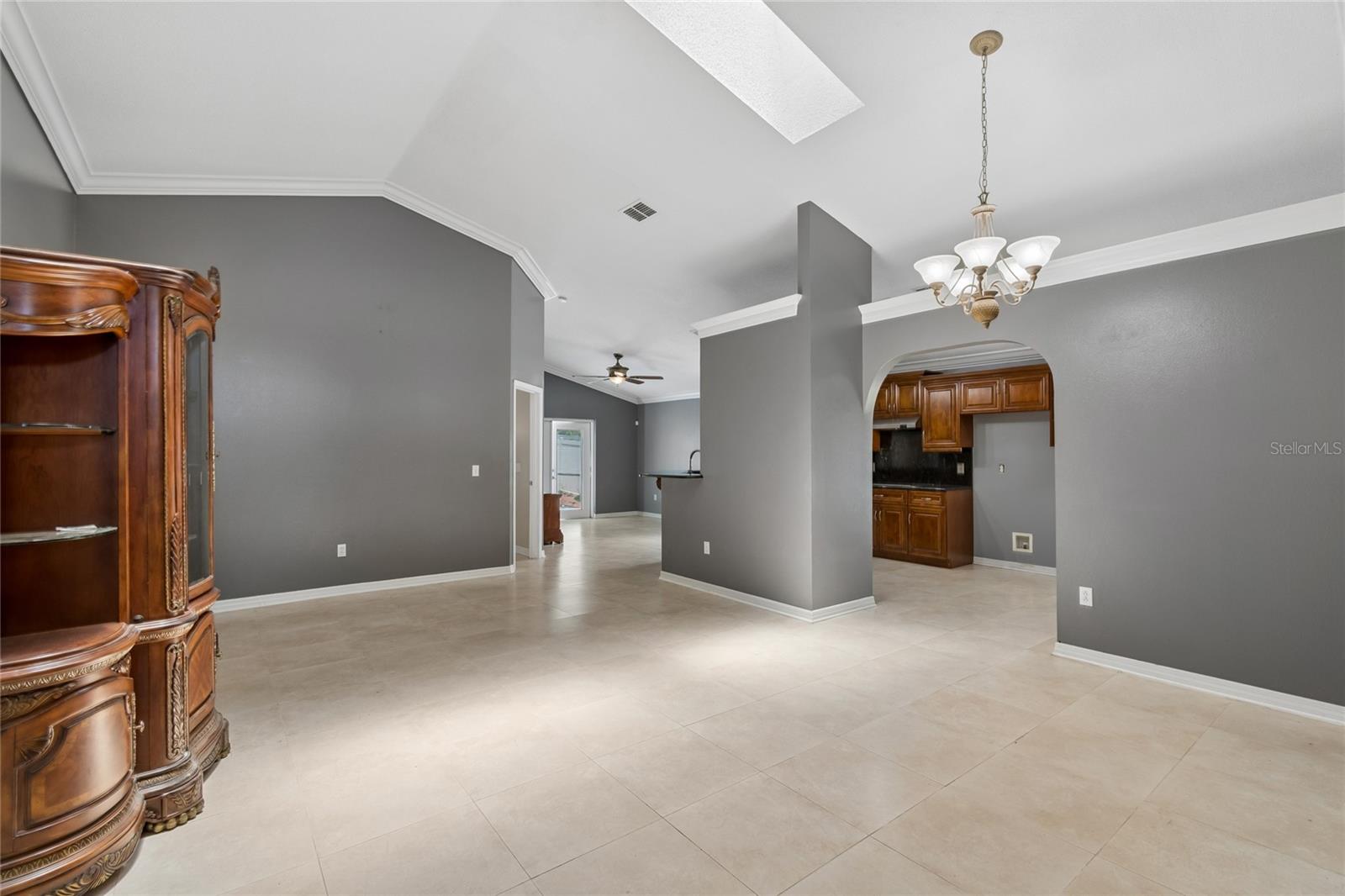 1008 OLD BARN RD, ORLANDO, FL, 32825