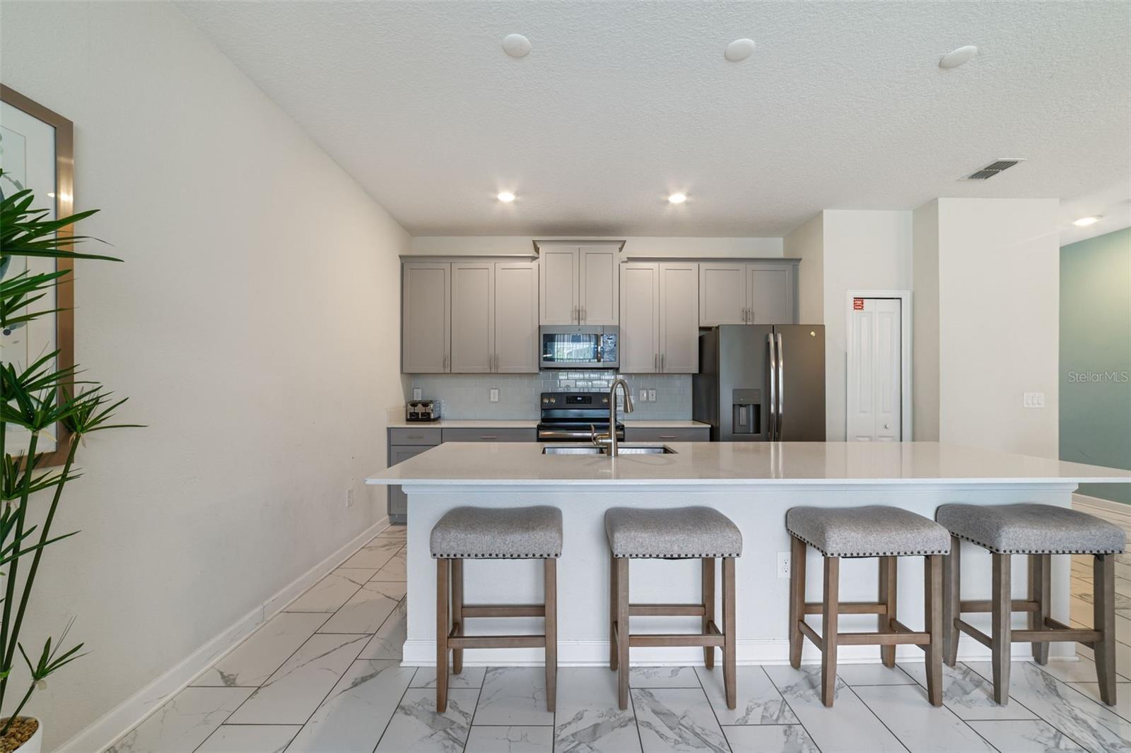 388 OCEAN COURSE AVE, DAVENPORT, FL, 33896