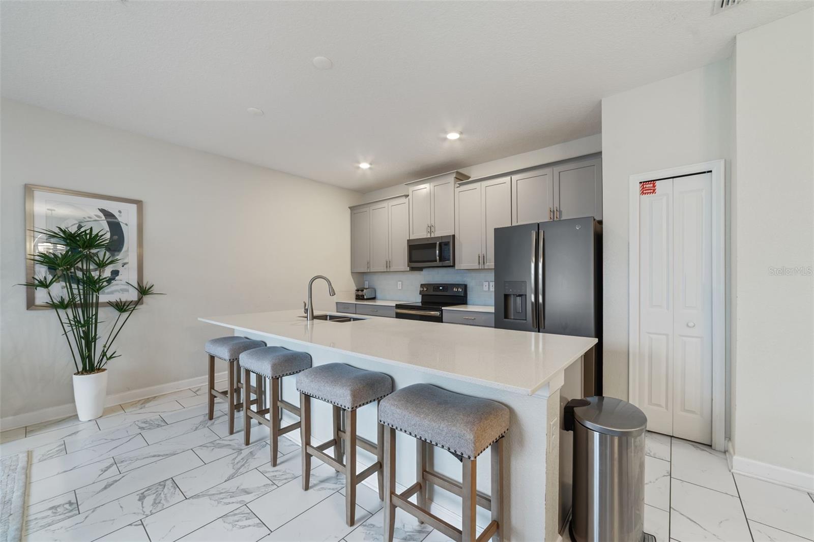 388 OCEAN COURSE AVE, DAVENPORT, FL, 33896