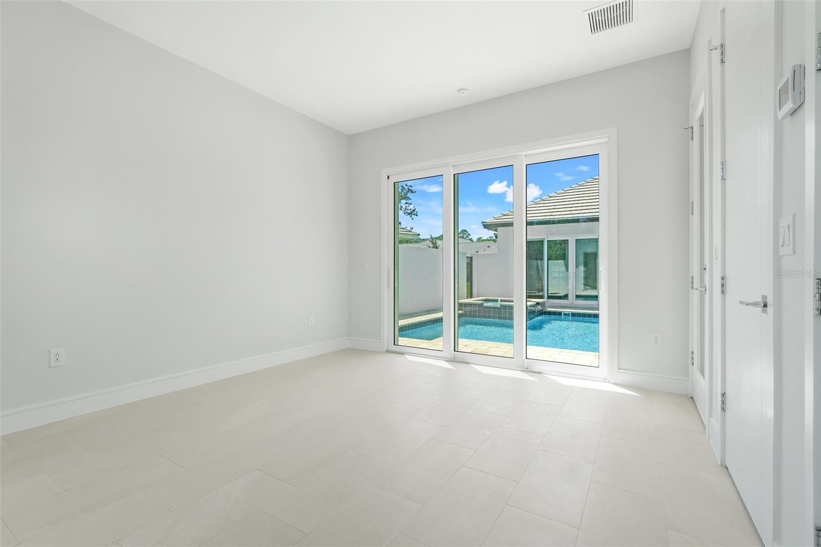 138 NEW LEATHERWOOD DR, PALM COAST, FL, 32137