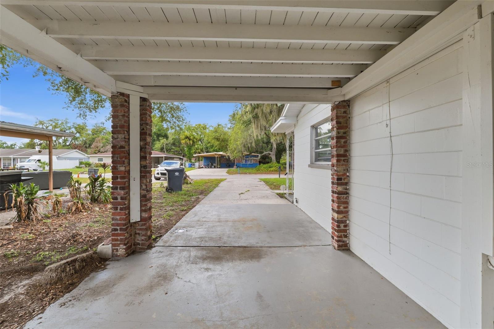 7815 PINE HILL DR, TAMPA, FL, 33617