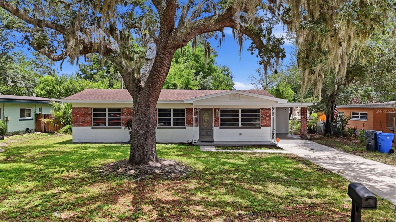 7815 PINE HILL DR, TAMPA, FL, 33617