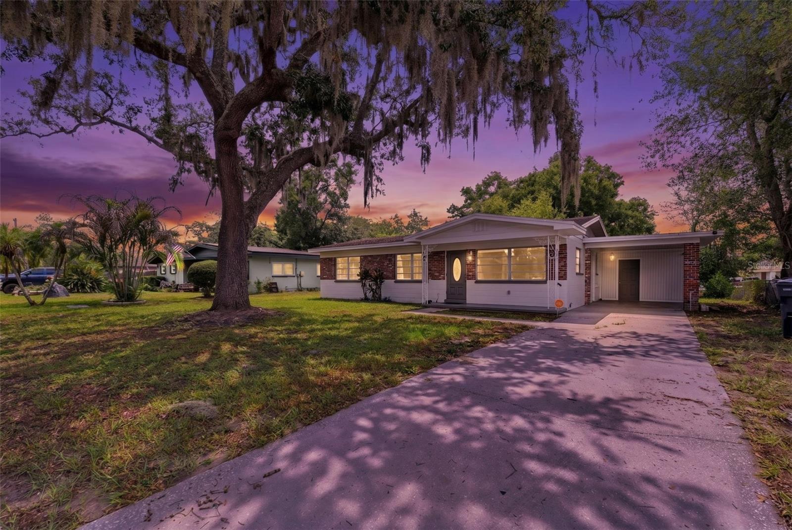 7815 PINE HILL DR, TAMPA, FL, 33617