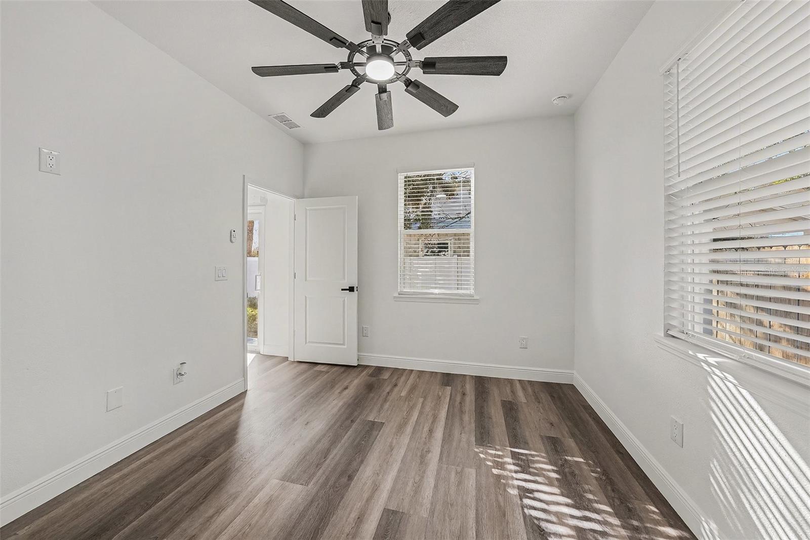 1905 E 23RD AVE, TAMPA, FL, 33605