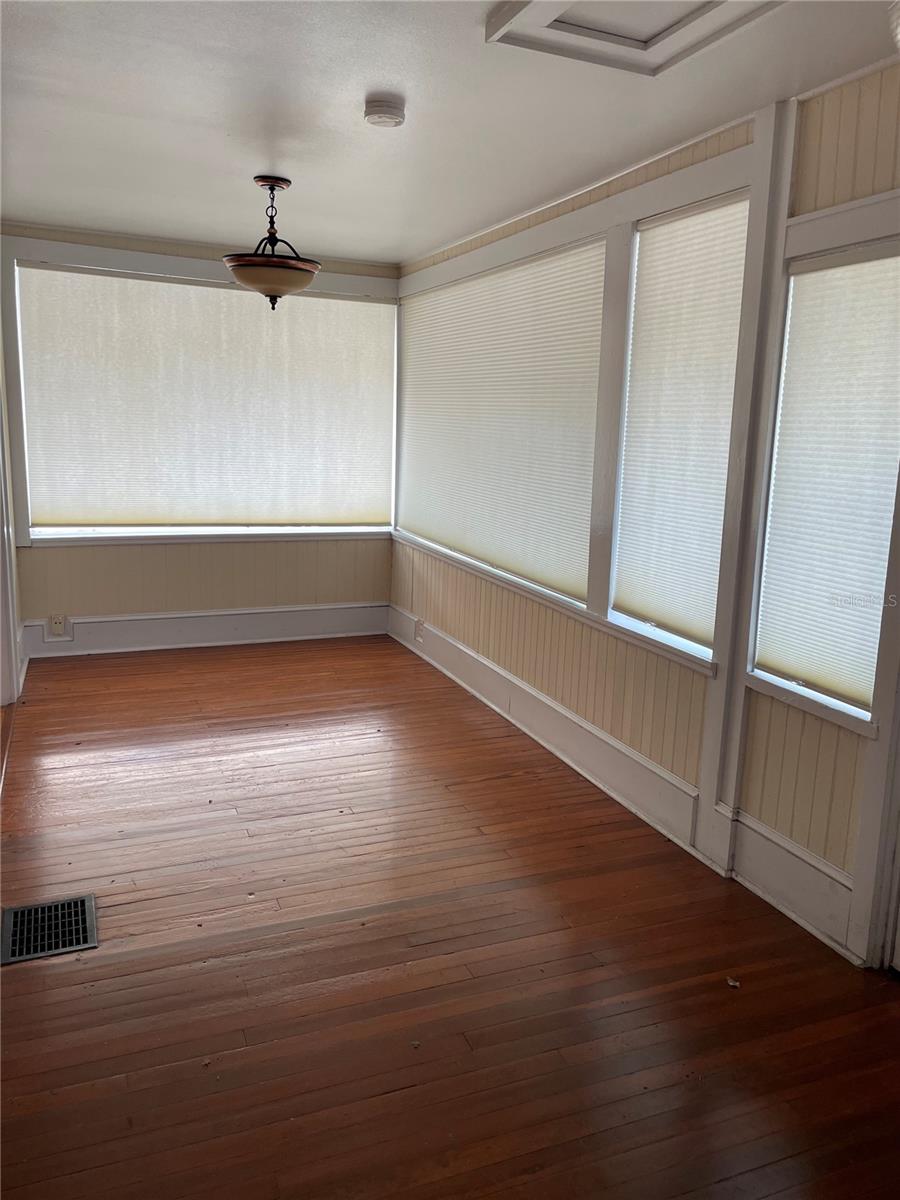 612 E CENTRAL BLVD, ORLANDO, FL, 32801