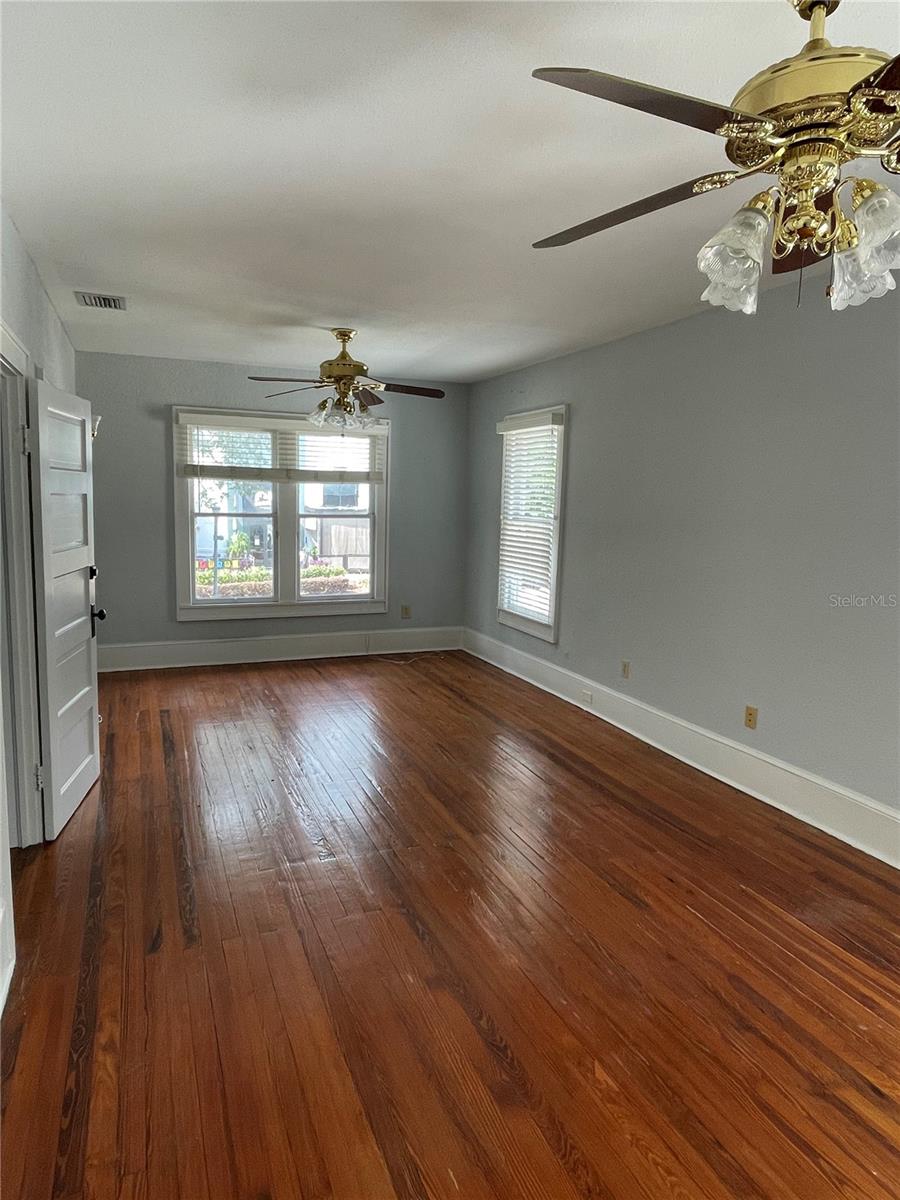 612 E CENTRAL BLVD, ORLANDO, FL, 32801