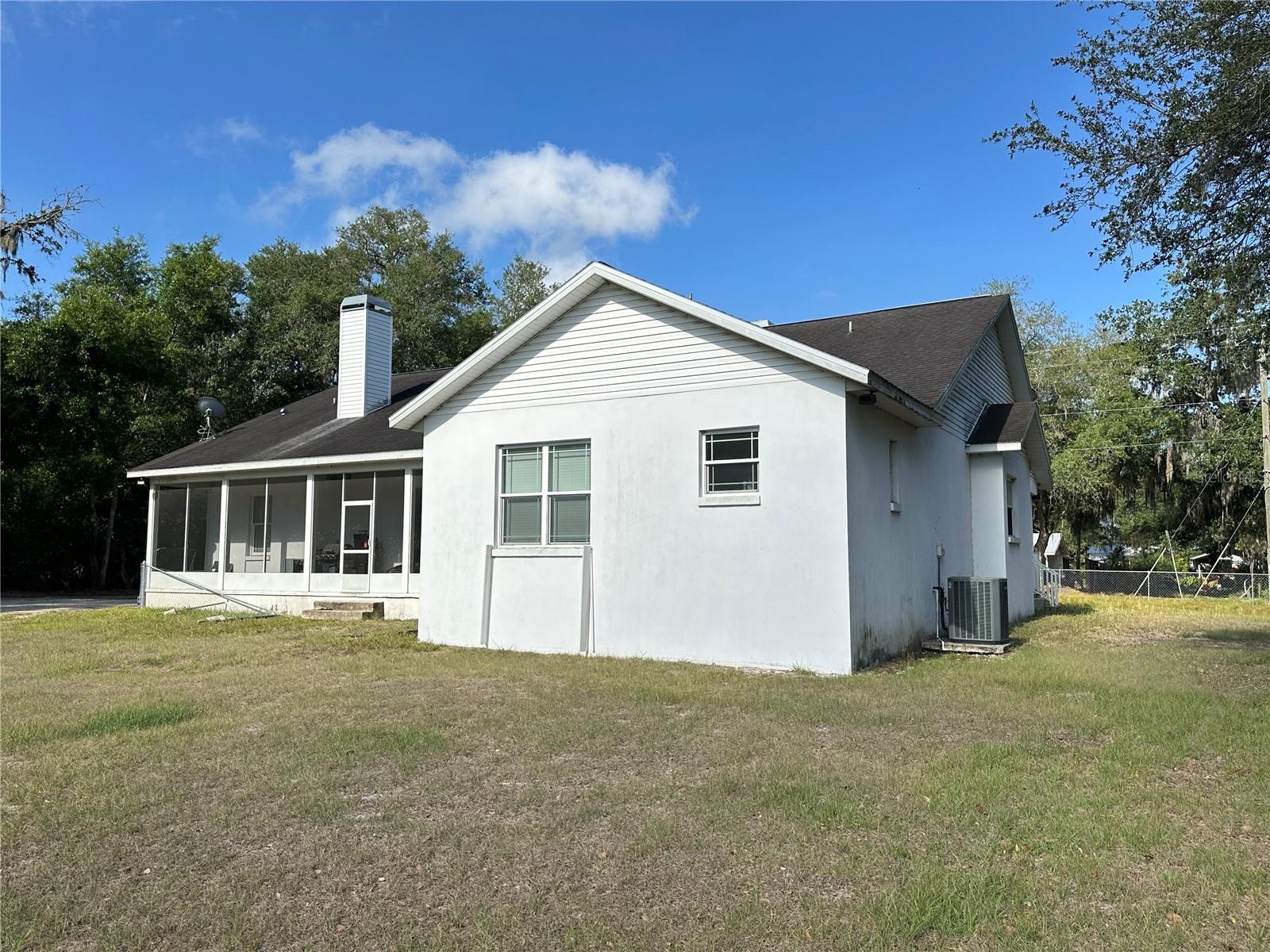3002 YOUNG RD, PLANT CITY, FL, 33565