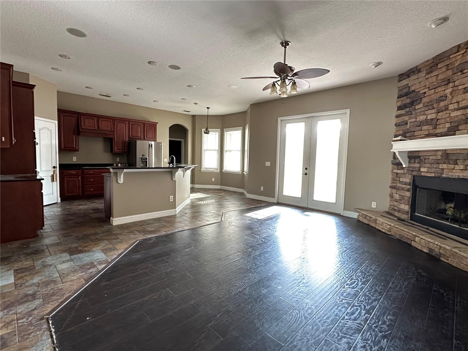 3002 YOUNG RD, PLANT CITY, FL, 33565
