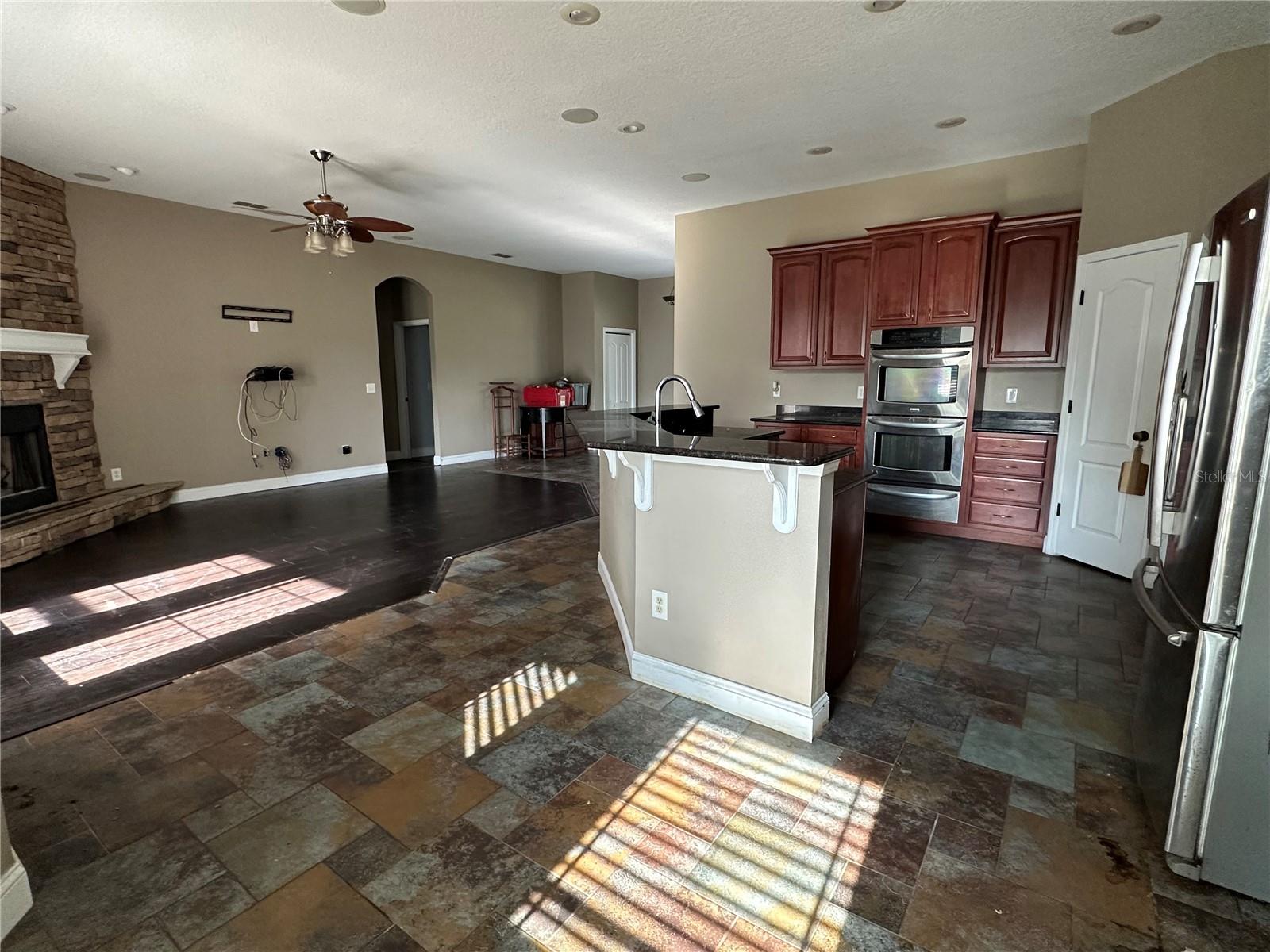 3002 YOUNG RD, PLANT CITY, FL, 33565