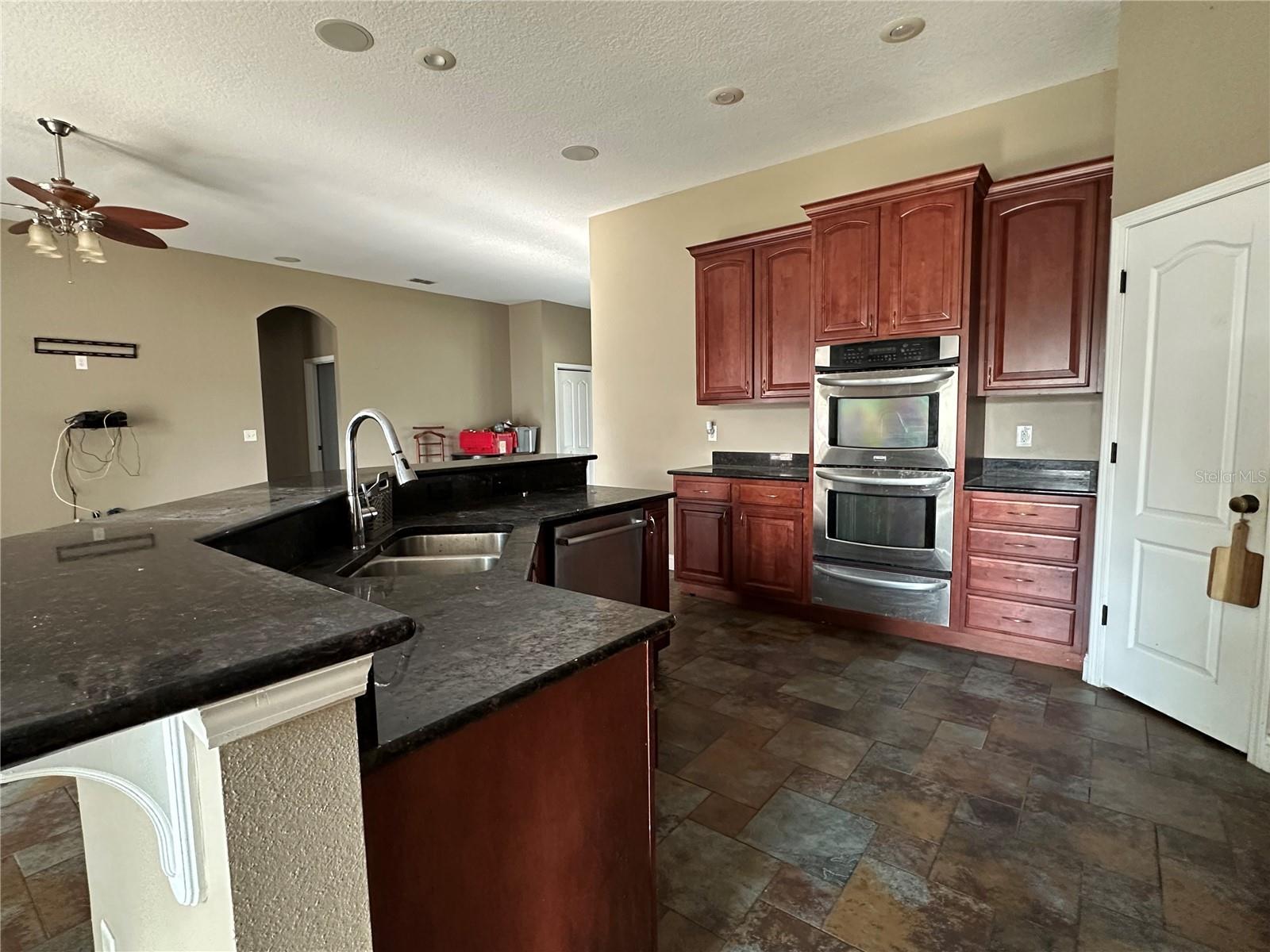 3002 YOUNG RD, PLANT CITY, FL, 33565