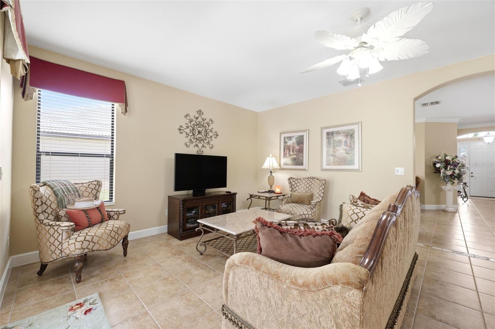 107 SILVER FALLS DR DR, APOLLO BEACH, FL, 33572