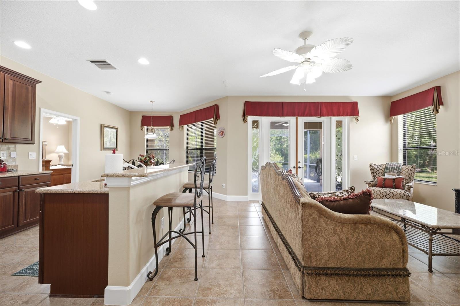 107 SILVER FALLS DR DR, APOLLO BEACH, FL, 33572